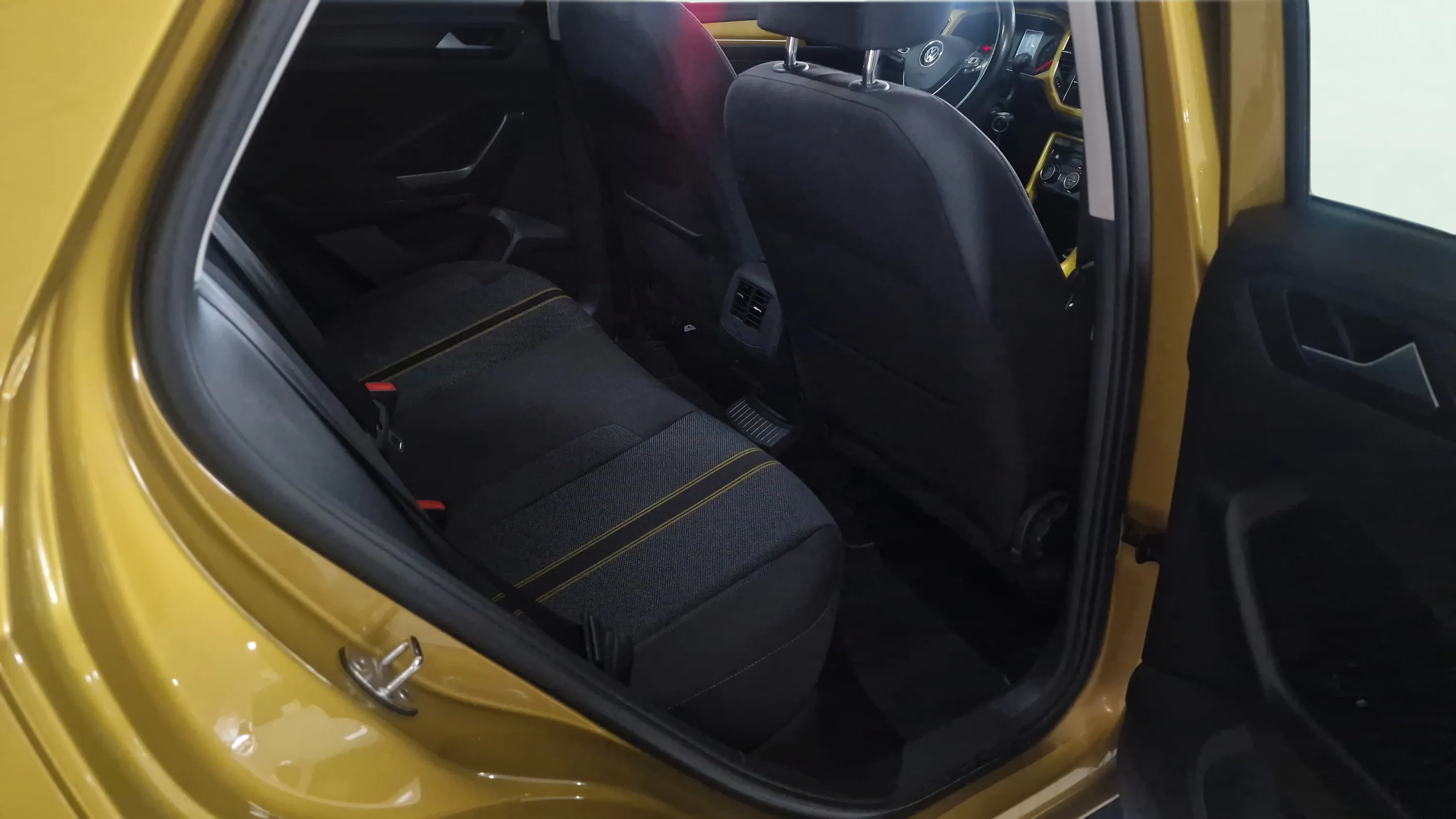 Volkswagen T-Roc Advance Style 1.0 TSI - foto 22
