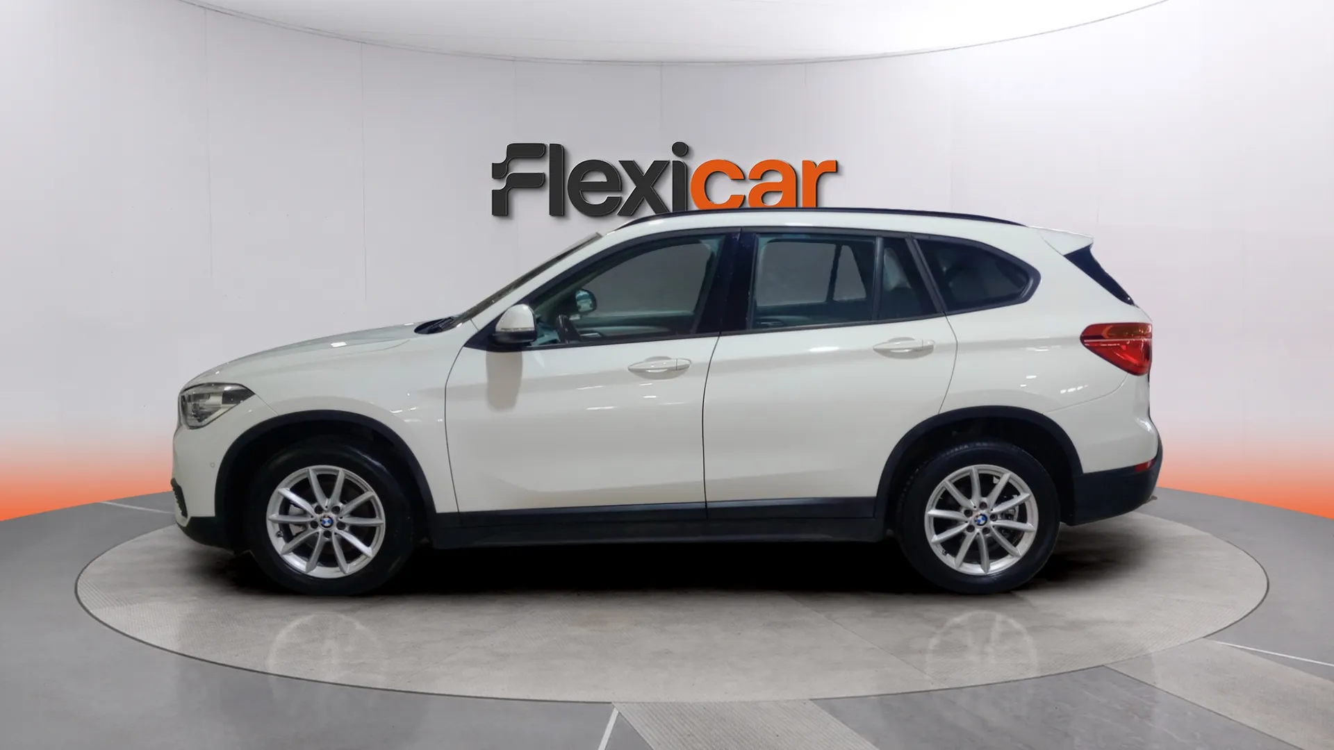 BMW X1 sDrive18d - foto 4