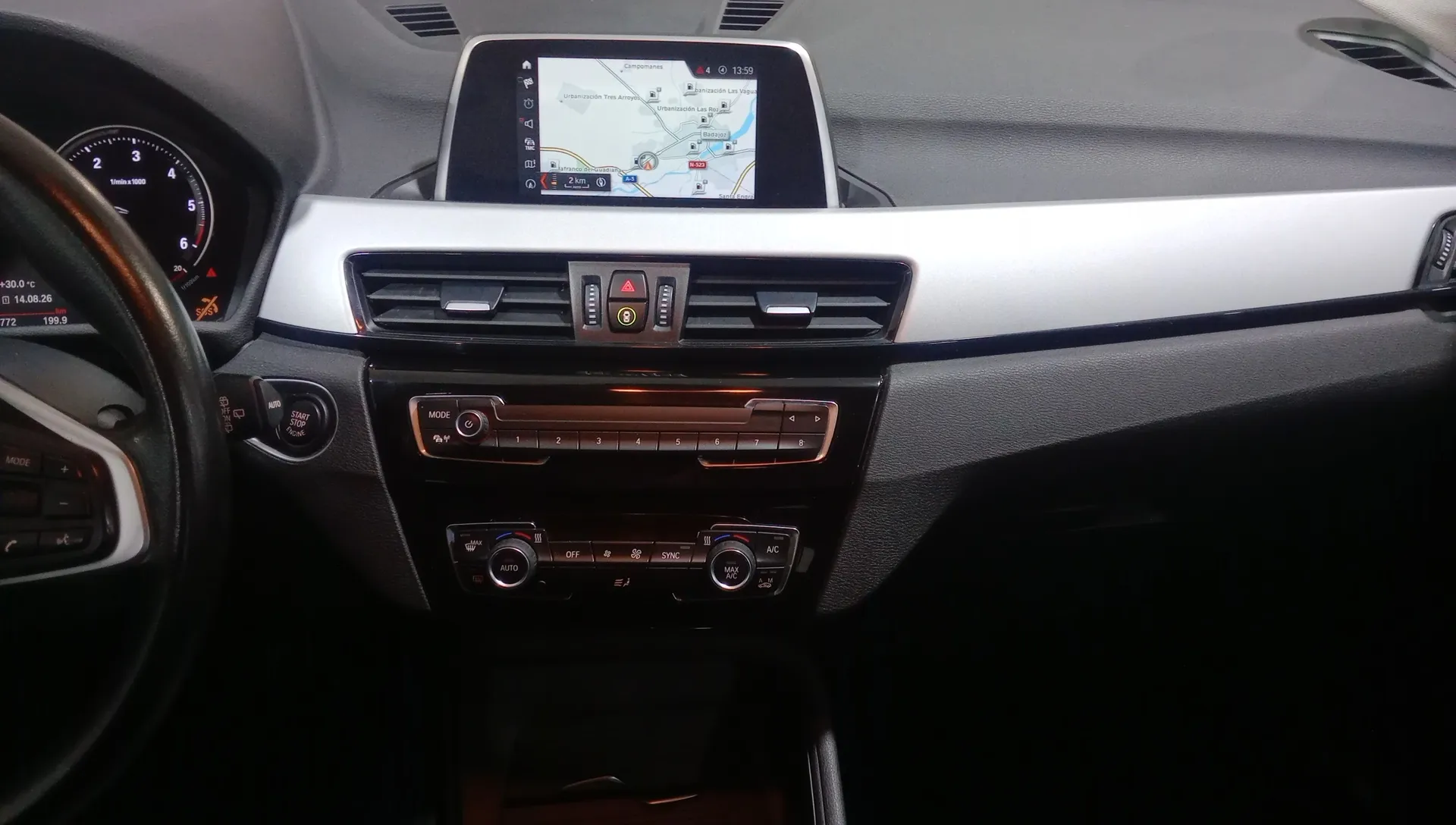 BMW X1 sDrive18d - foto 9