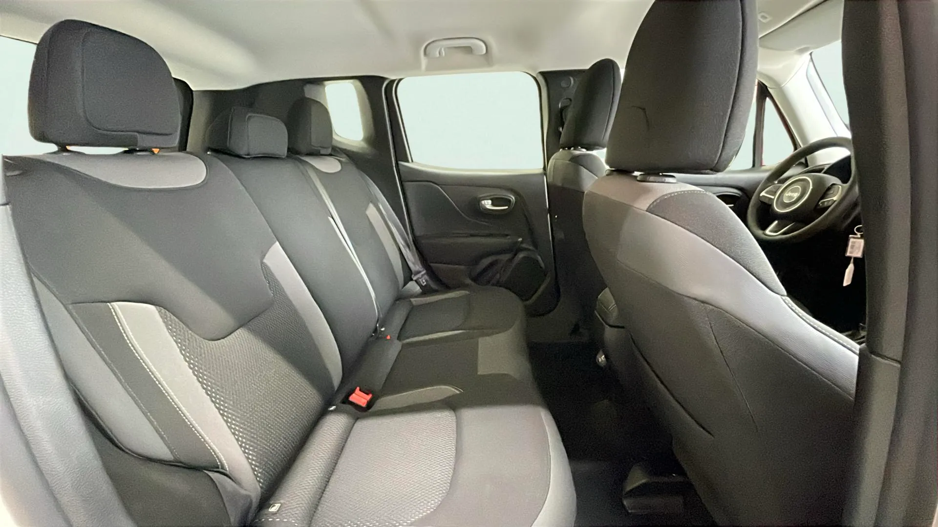 Jeep Renegade eHybrid 1.5 Limited ATX - foto 21