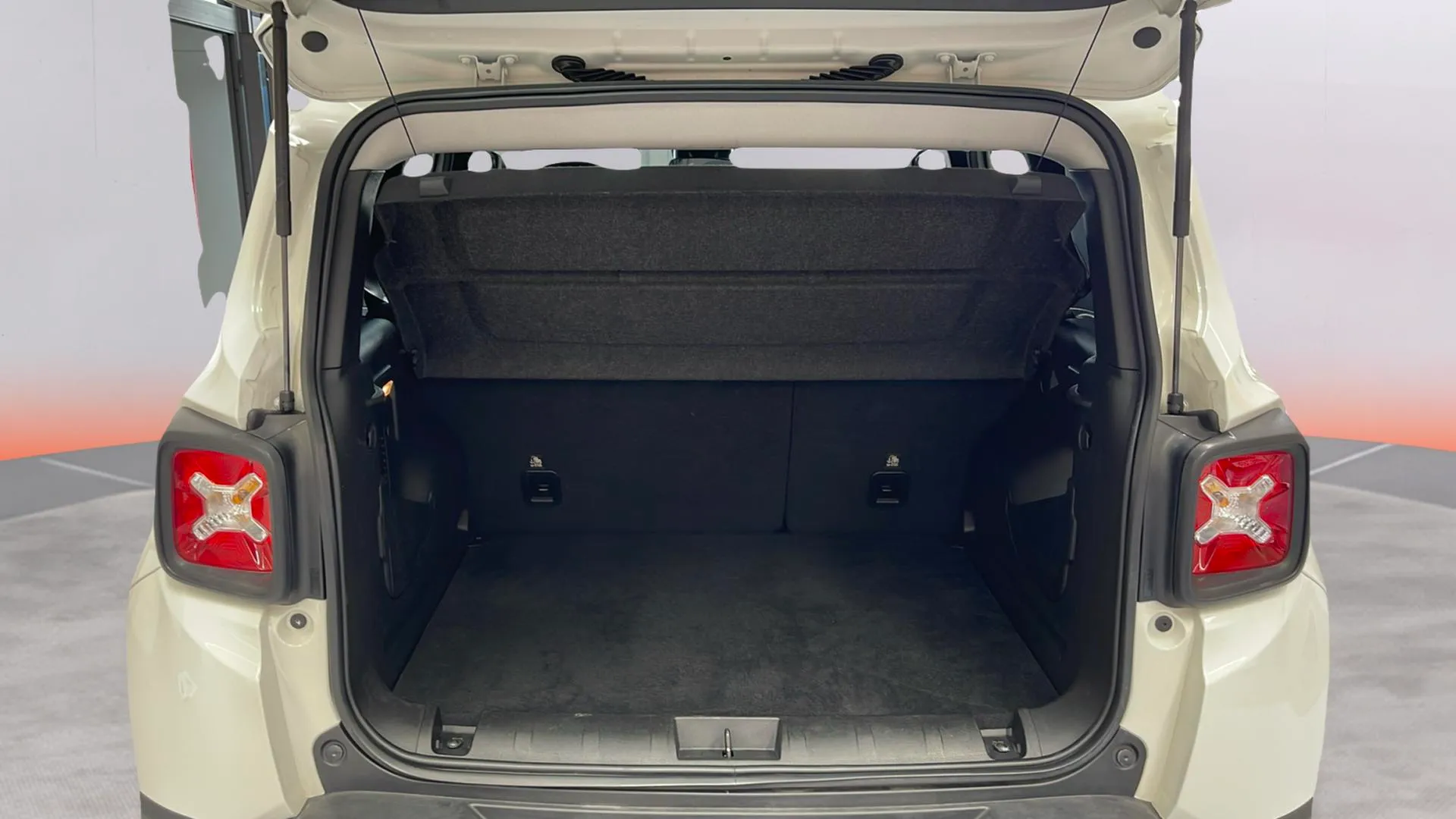 Jeep Renegade eHybrid 1.5 Limited ATX - foto 23