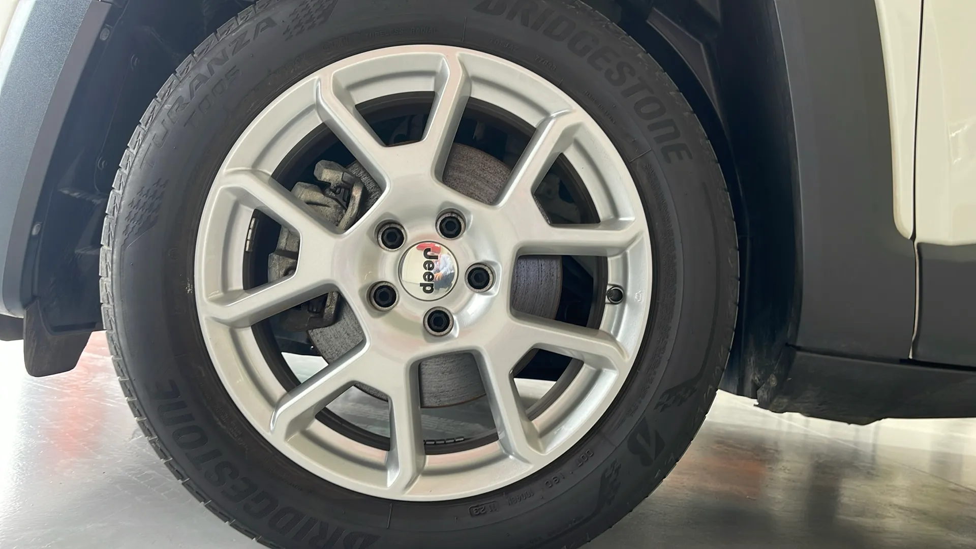 Jeep Renegade eHybrid 1.5 Limited ATX - foto 24