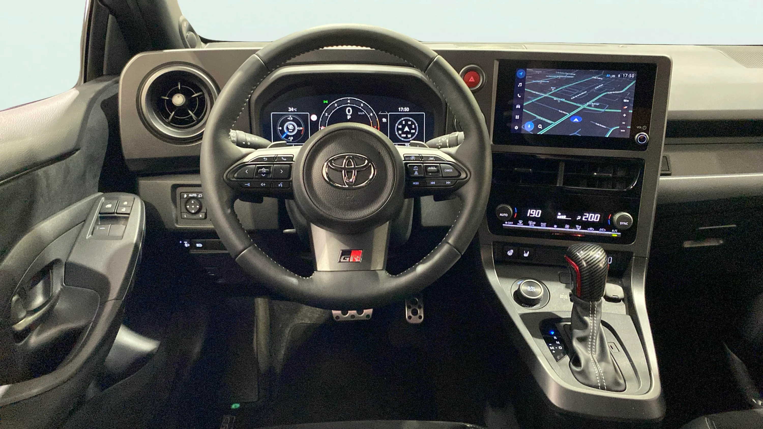Toyota Yaris 1.6T 276 RZ - foto 15