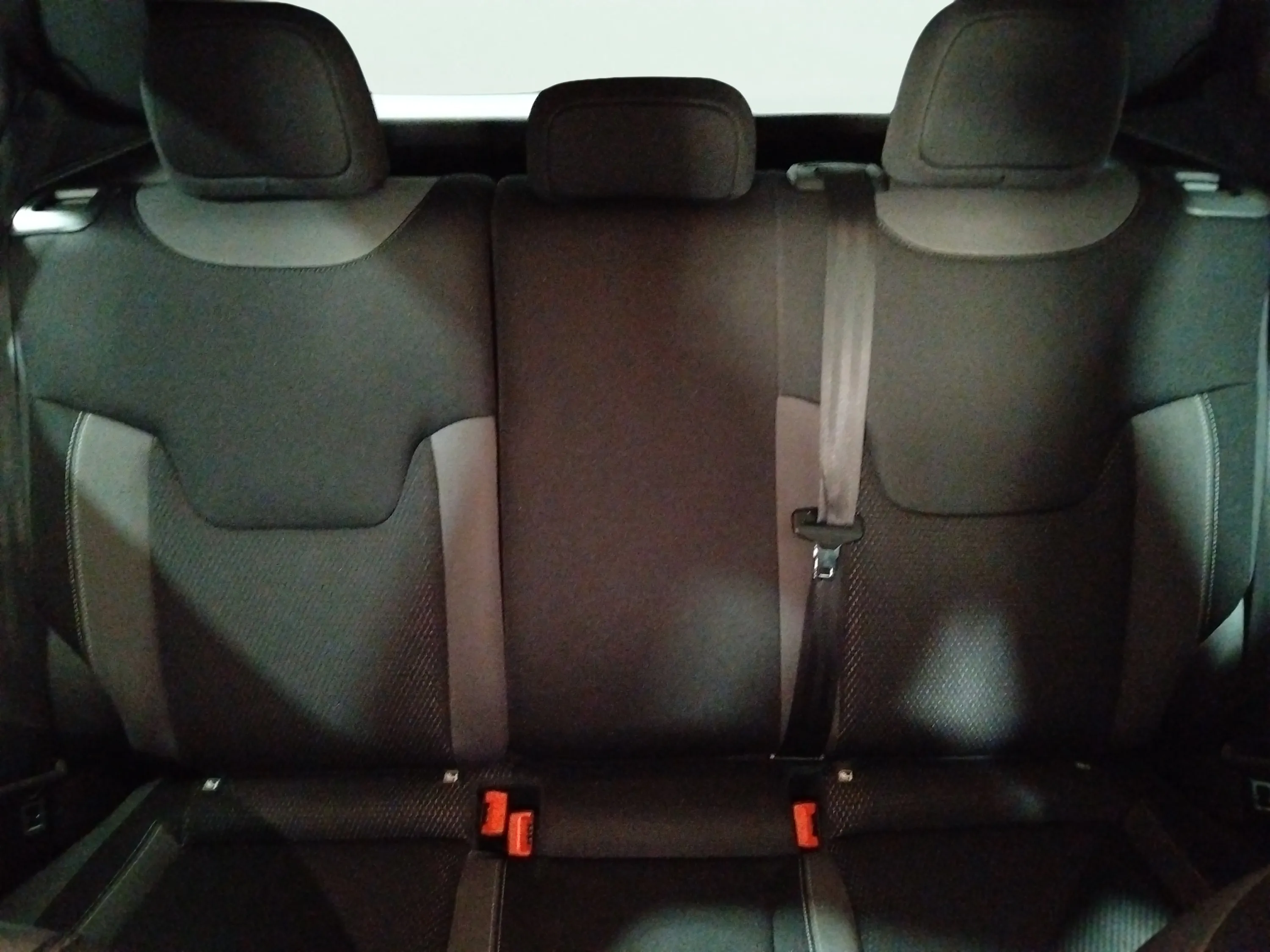Jeep Renegade eHybrid 1.5 Limited ATX - foto 15