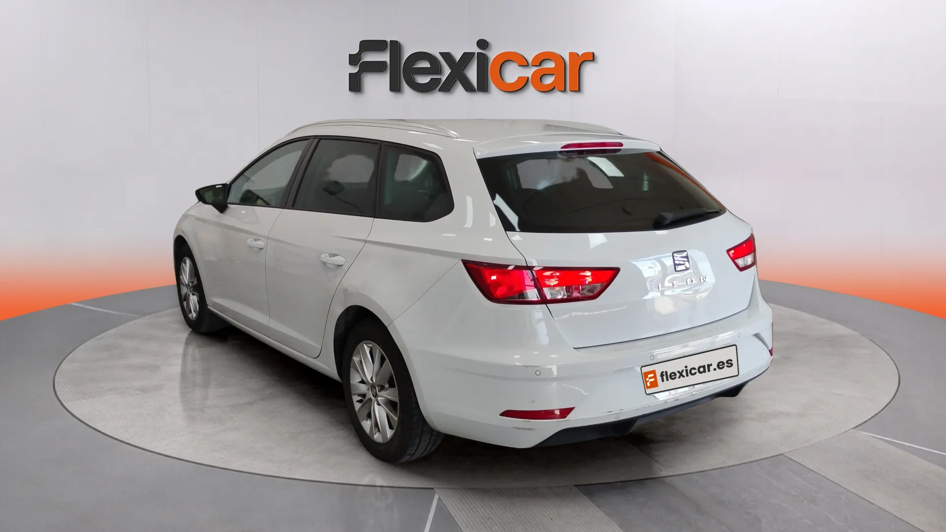 SEAT León ST 1.6 TDI Style - foto 7