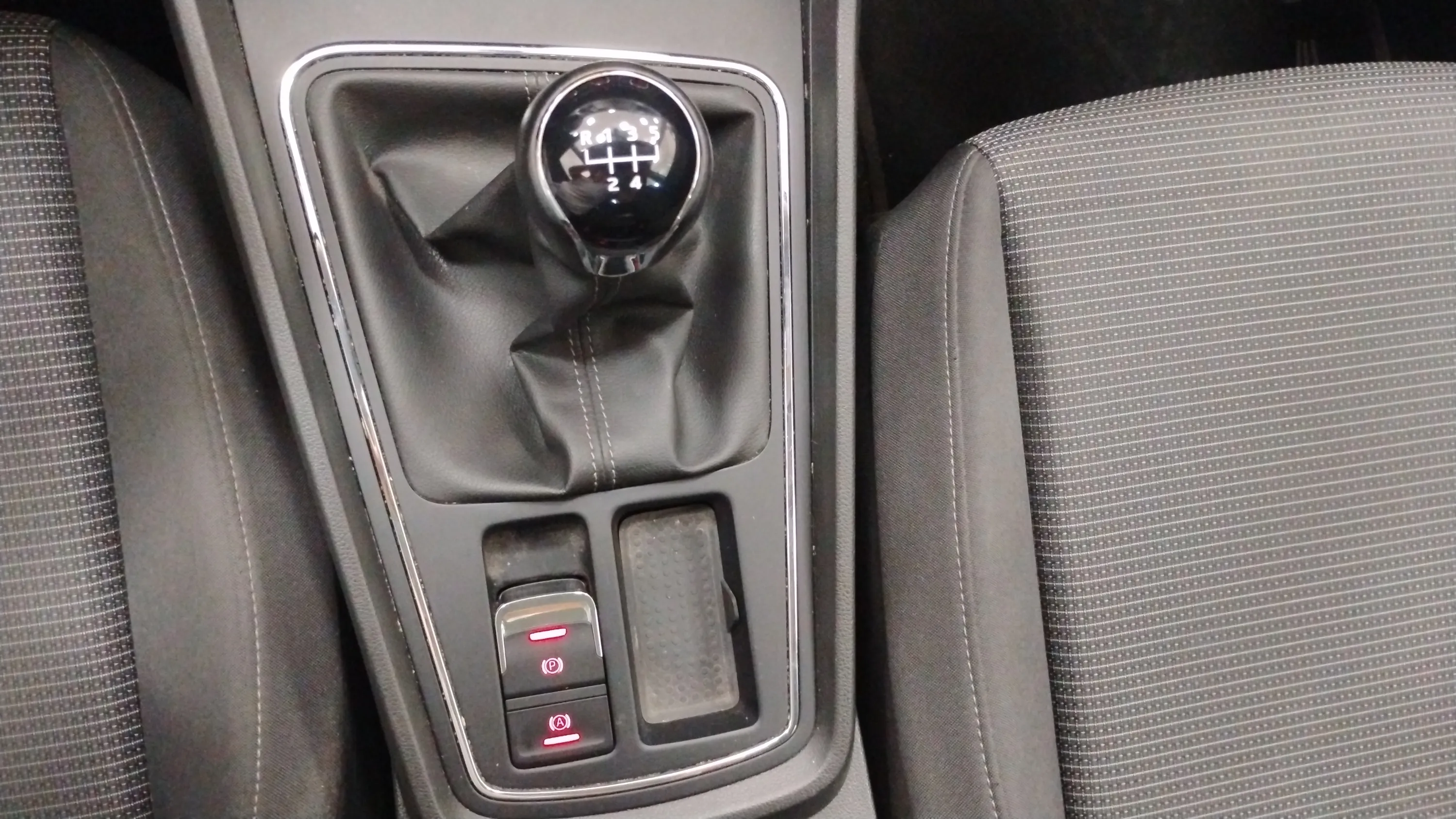 SEAT León ST 1.6 TDI Style - foto 15