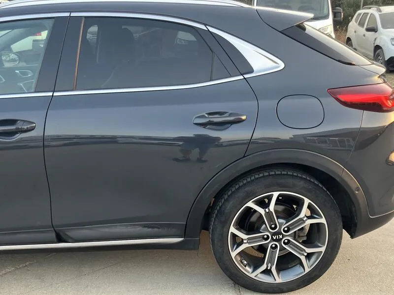 Kia XCeed 1.6 MHEV iMT Emotion - foto 21