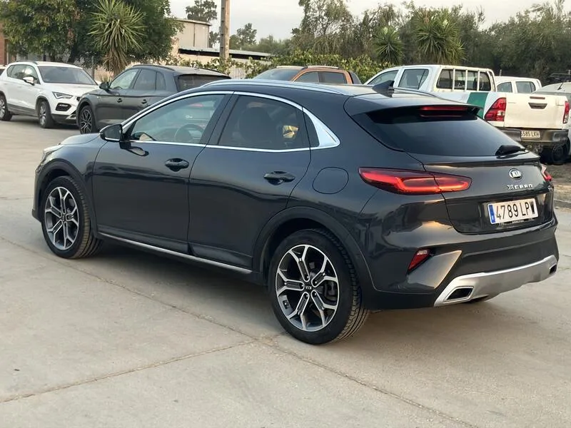 Kia XCeed 1.6 MHEV iMT Emotion - foto 4