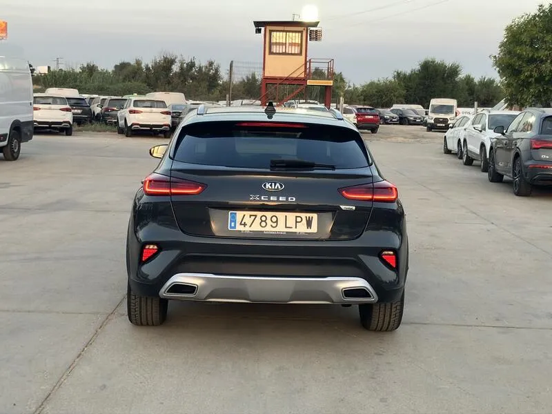 Kia XCeed 1.6 MHEV iMT Emotion - foto 5