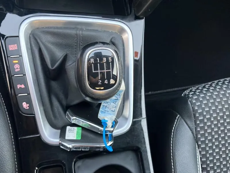 Kia XCeed 1.6 MHEV iMT Emotion - foto 16