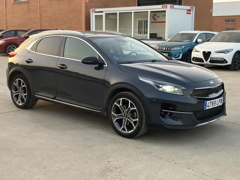 Kia XCeed 1.6 MHEV iMT Emotion - foto 8