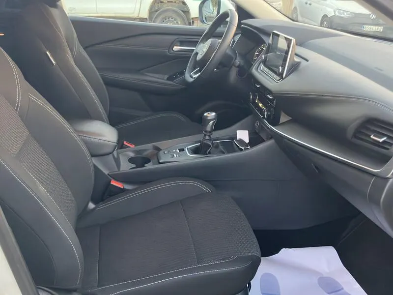 Nissan Qashqai DIG-T mHEV 4x2 Acenta - foto 27