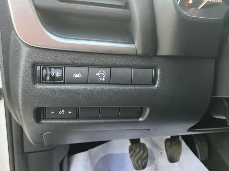 Nissan Qashqai DIG-T mHEV 4x2 Acenta - foto 36
