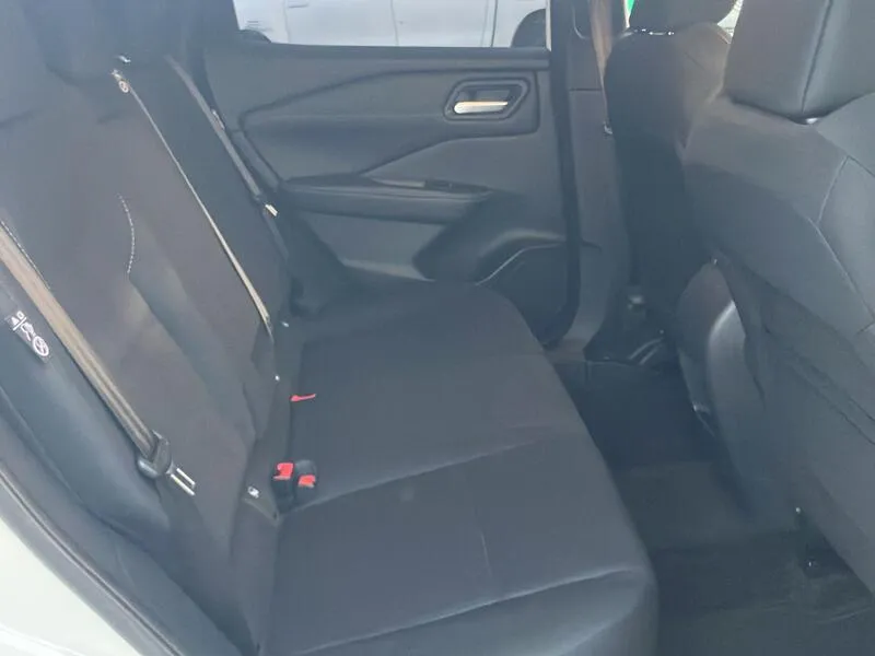 Nissan Qashqai DIG-T mHEV 4x2 Acenta - foto 30