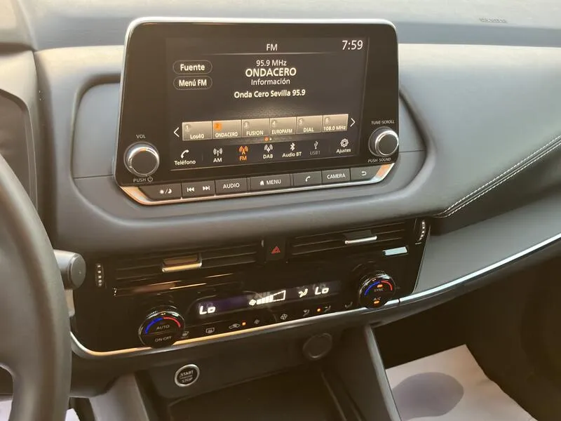 Nissan Qashqai DIG-T mHEV 4x2 Acenta - foto 39