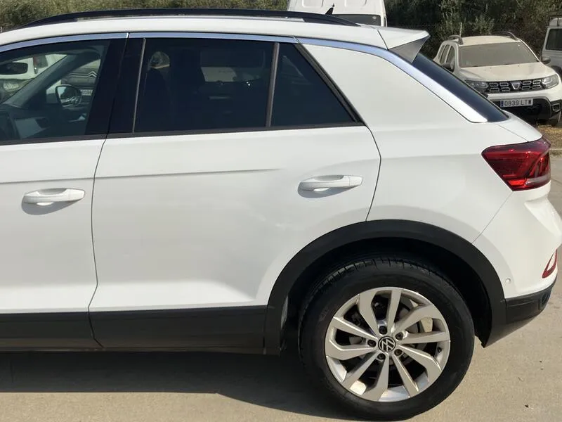 Volkswagen T-Roc Life 1.0 TSI - foto 21