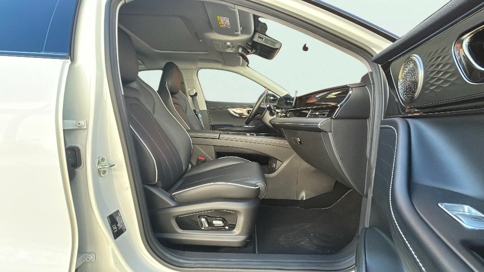 Omoda 5 1.6 T-GDi DCT Premium - foto 15