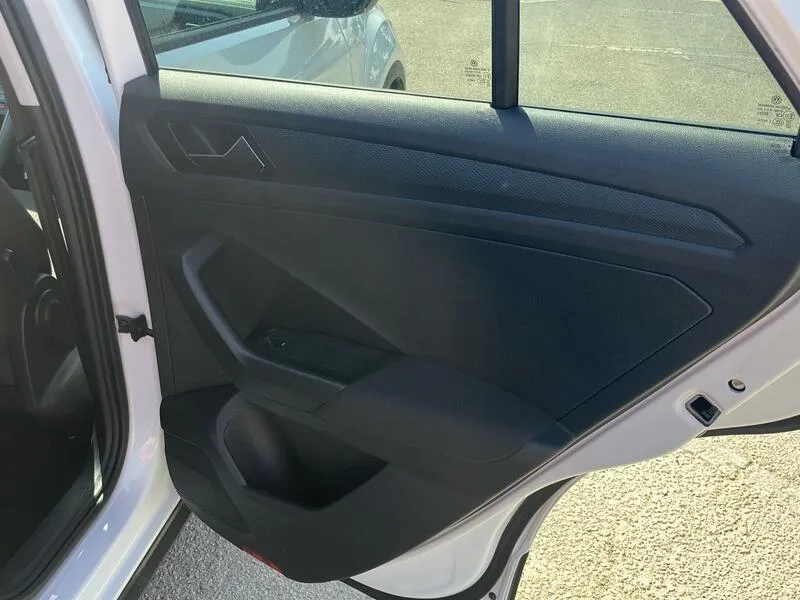 Volkswagen T-Roc Life 2.0 TDI - foto 19