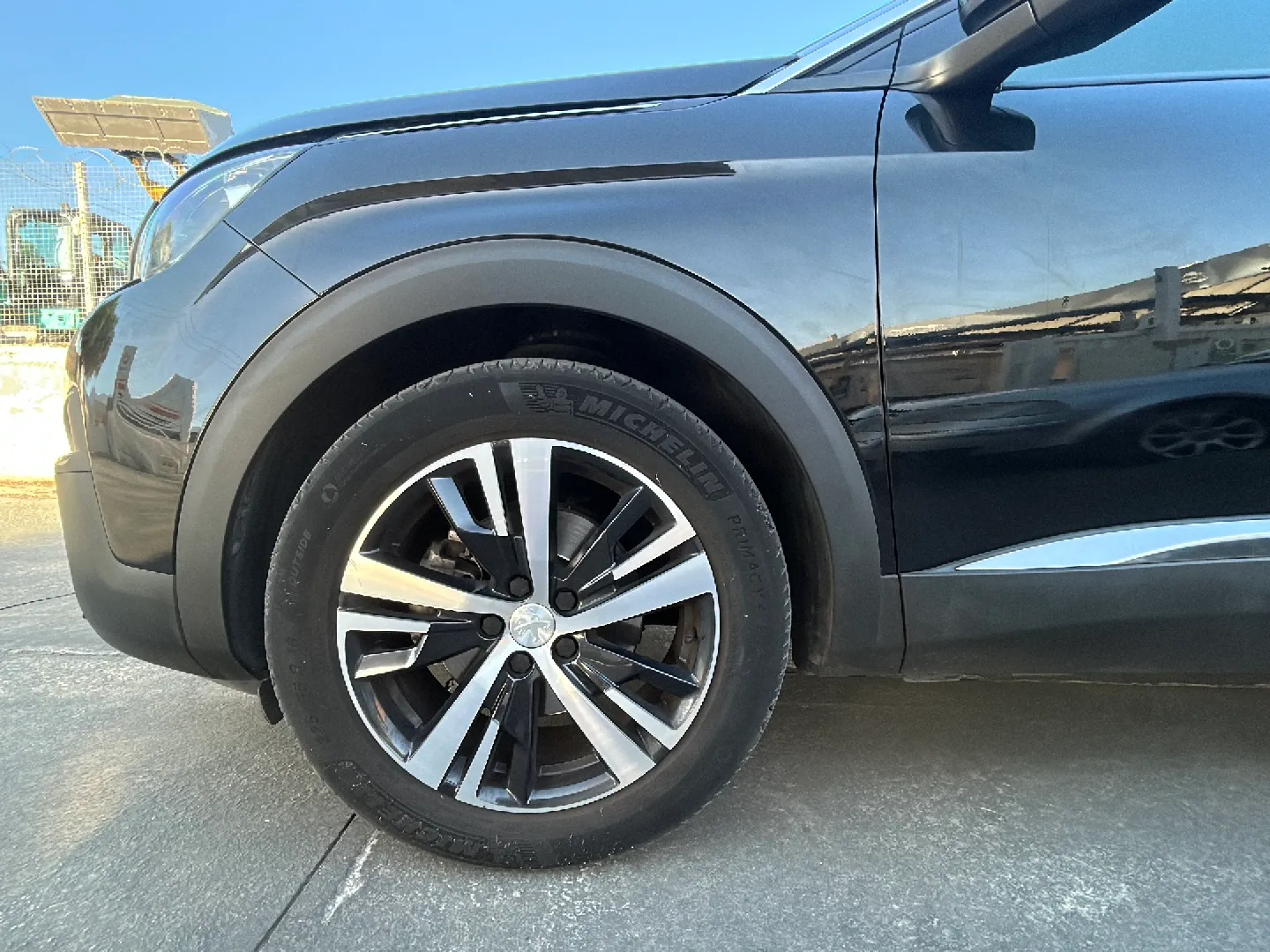 Peugeot 5008 Allure 1.2L PureTech EAT8 - foto 17
