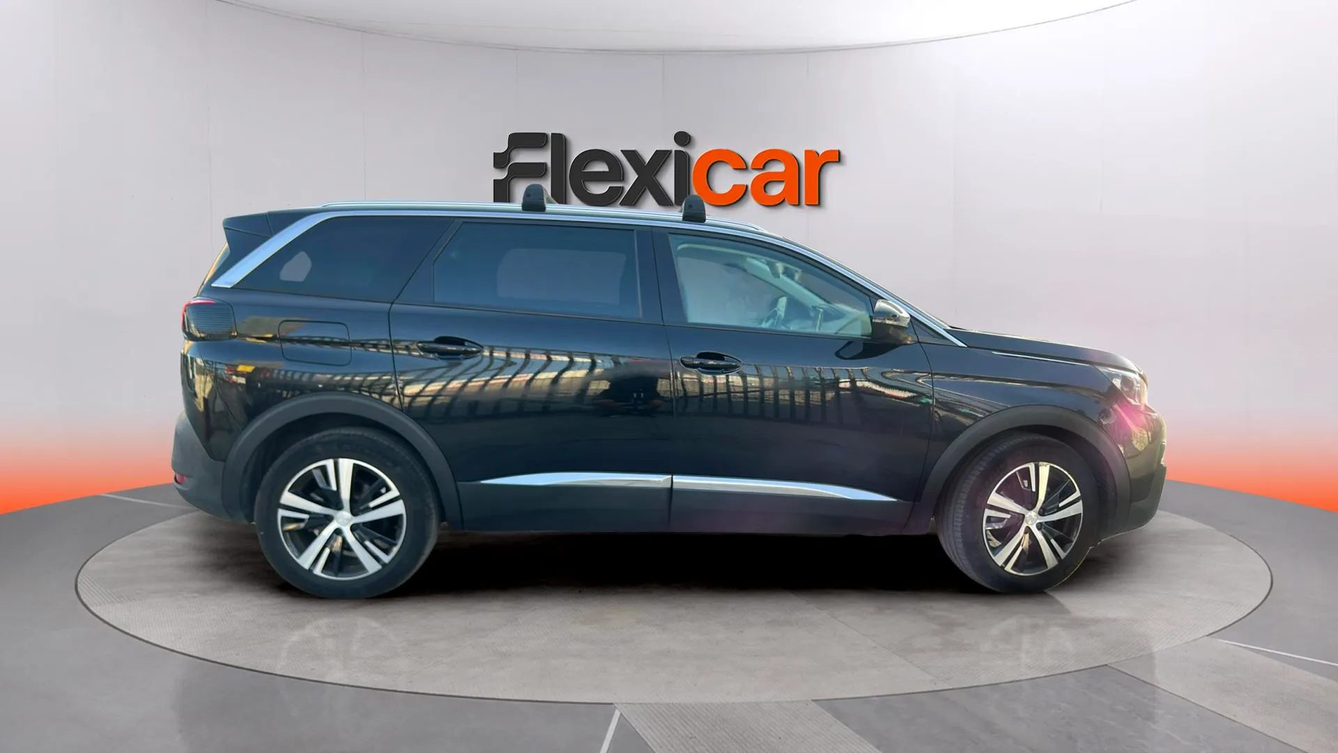 Peugeot 5008 Allure 1.2L PureTech EAT8 - foto 8