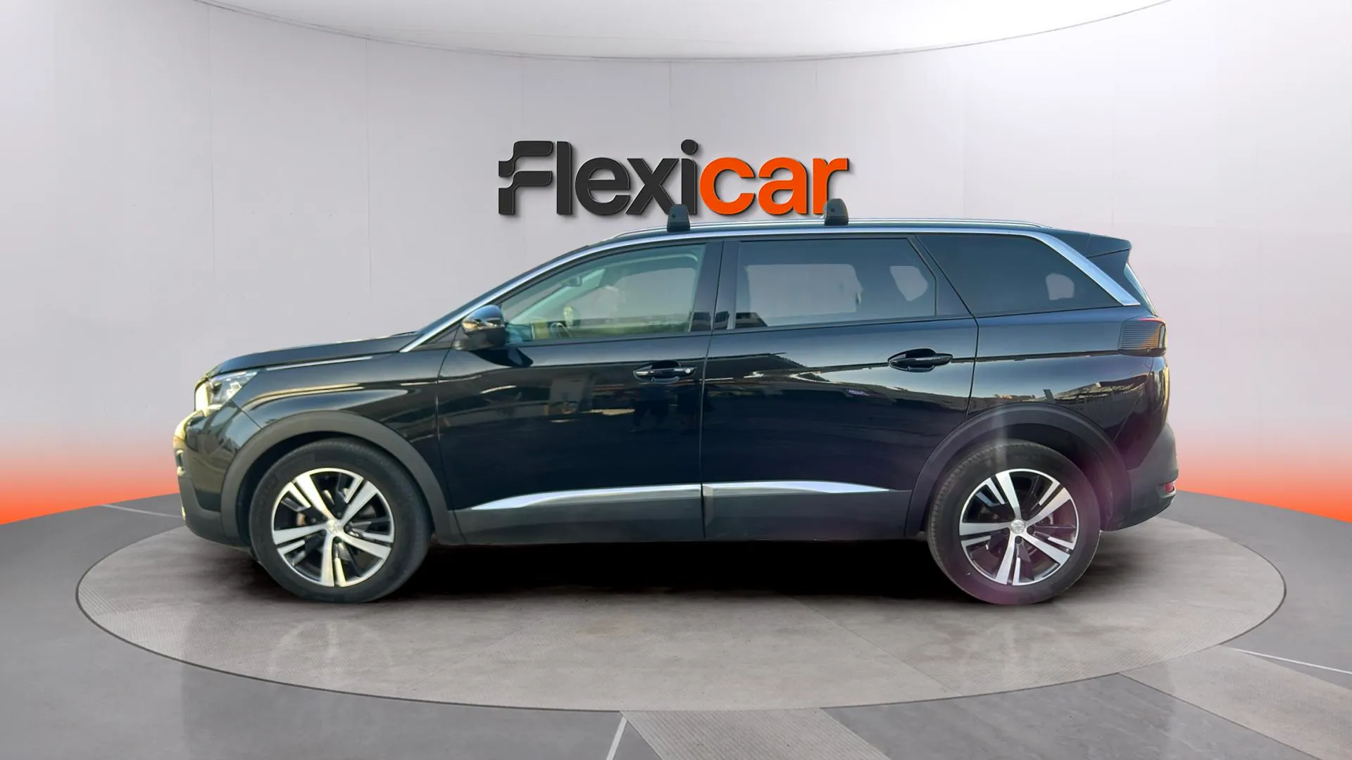Peugeot 5008 Allure 1.2L PureTech EAT8 - foto 4