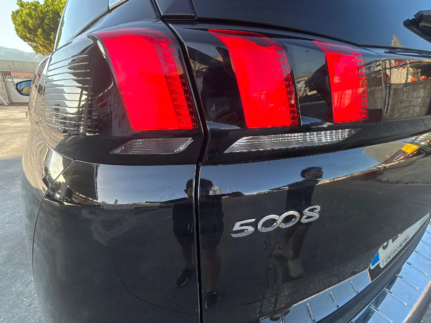 Peugeot 5008 Allure 1.2L PureTech EAT8 - foto 32
