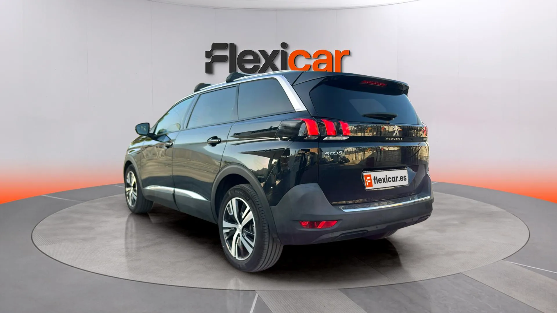 Peugeot 5008 Allure 1.2L PureTech EAT8 - foto 5