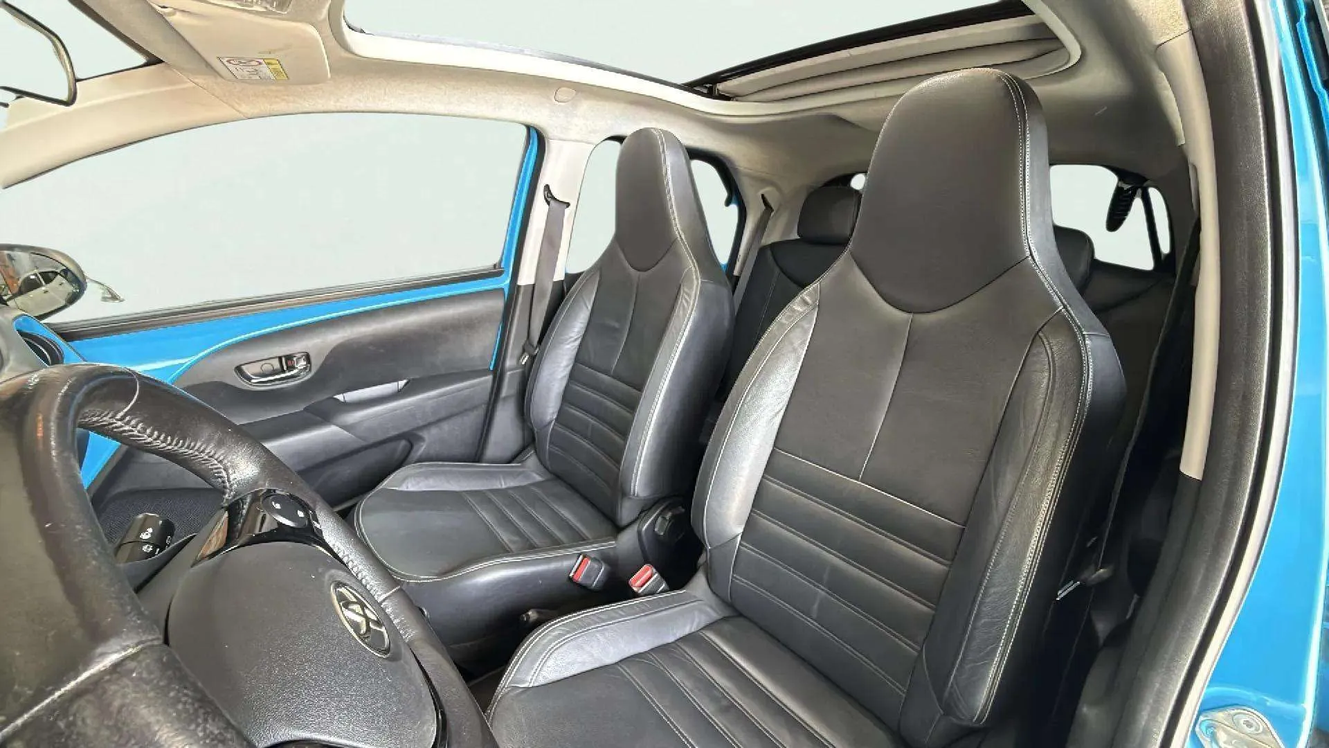 Toyota Aygo 1.0 70 x-wave - foto 11