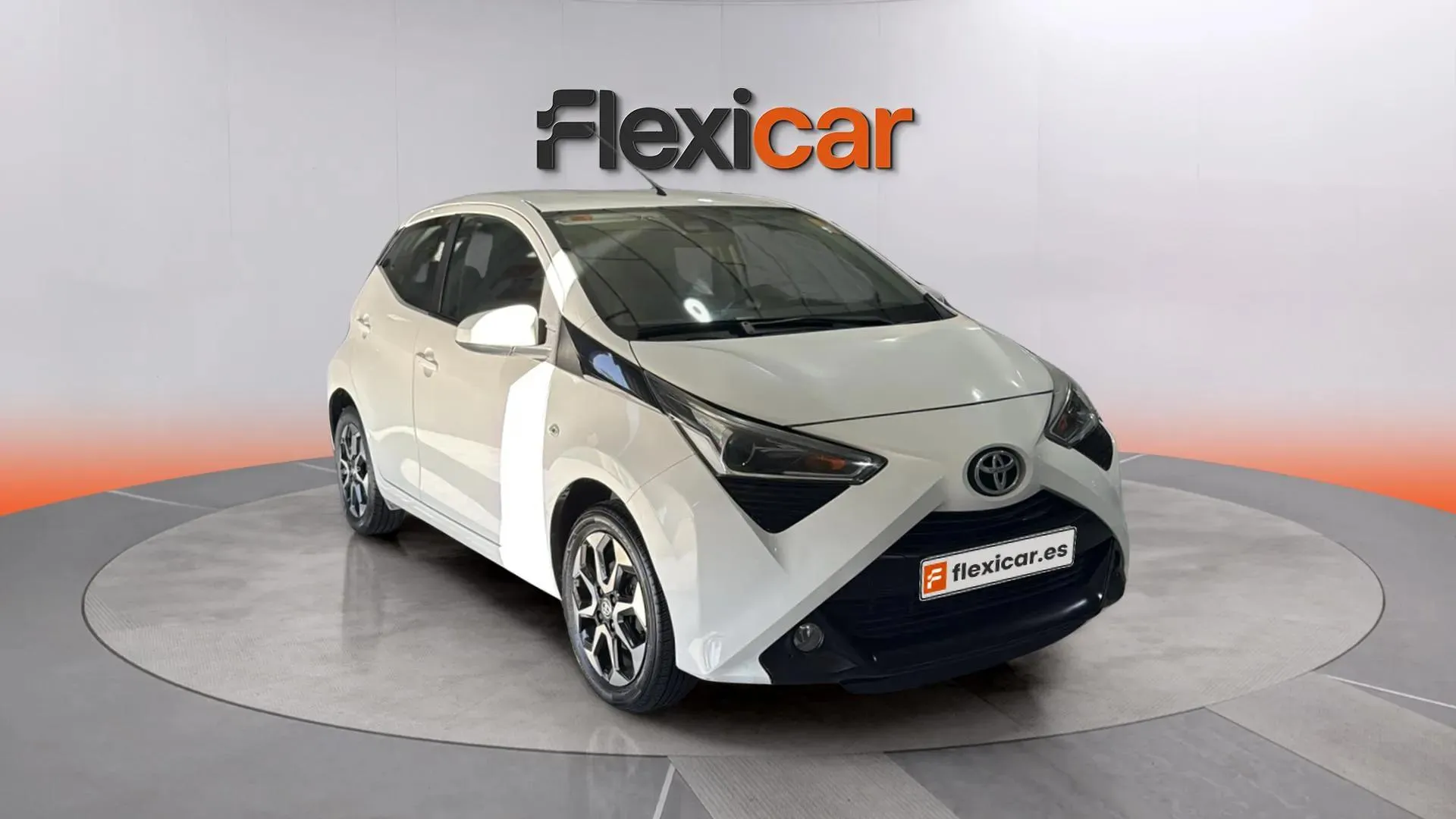Toyota Aygo 1.0 70 x-play