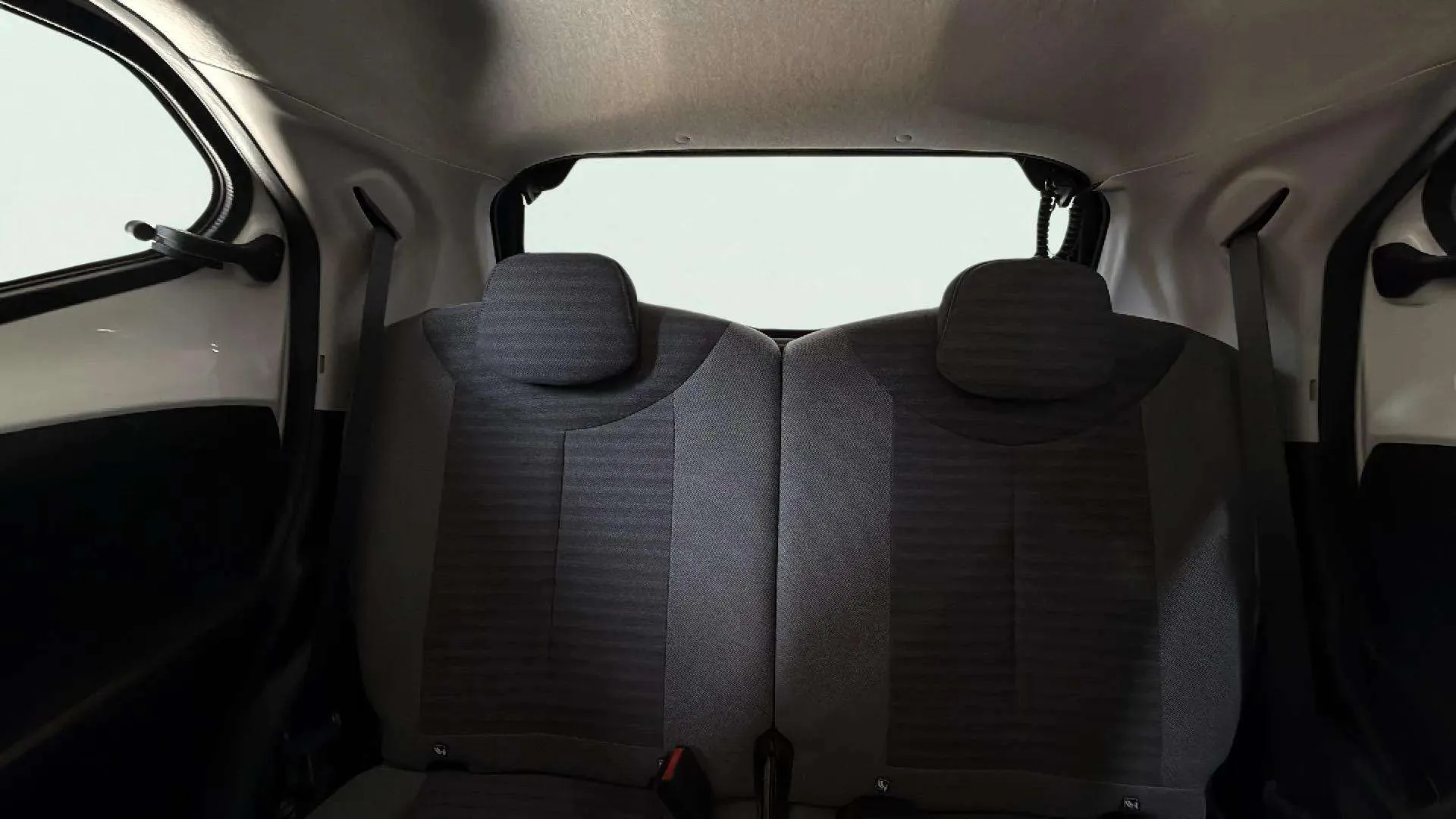 Toyota Aygo 1.0 70 x-play - foto 13