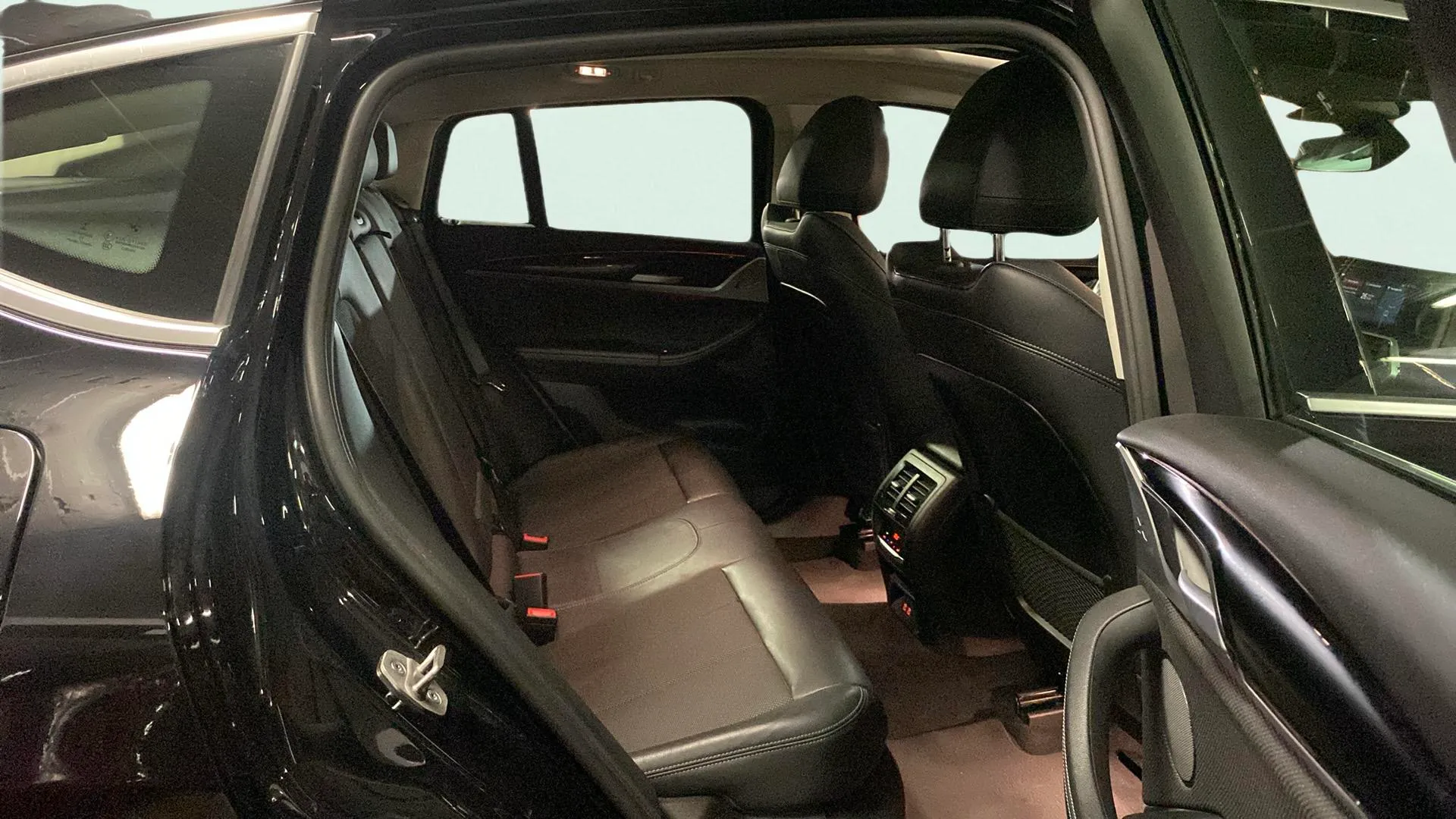 BMW X4 xDrive30i - foto 30