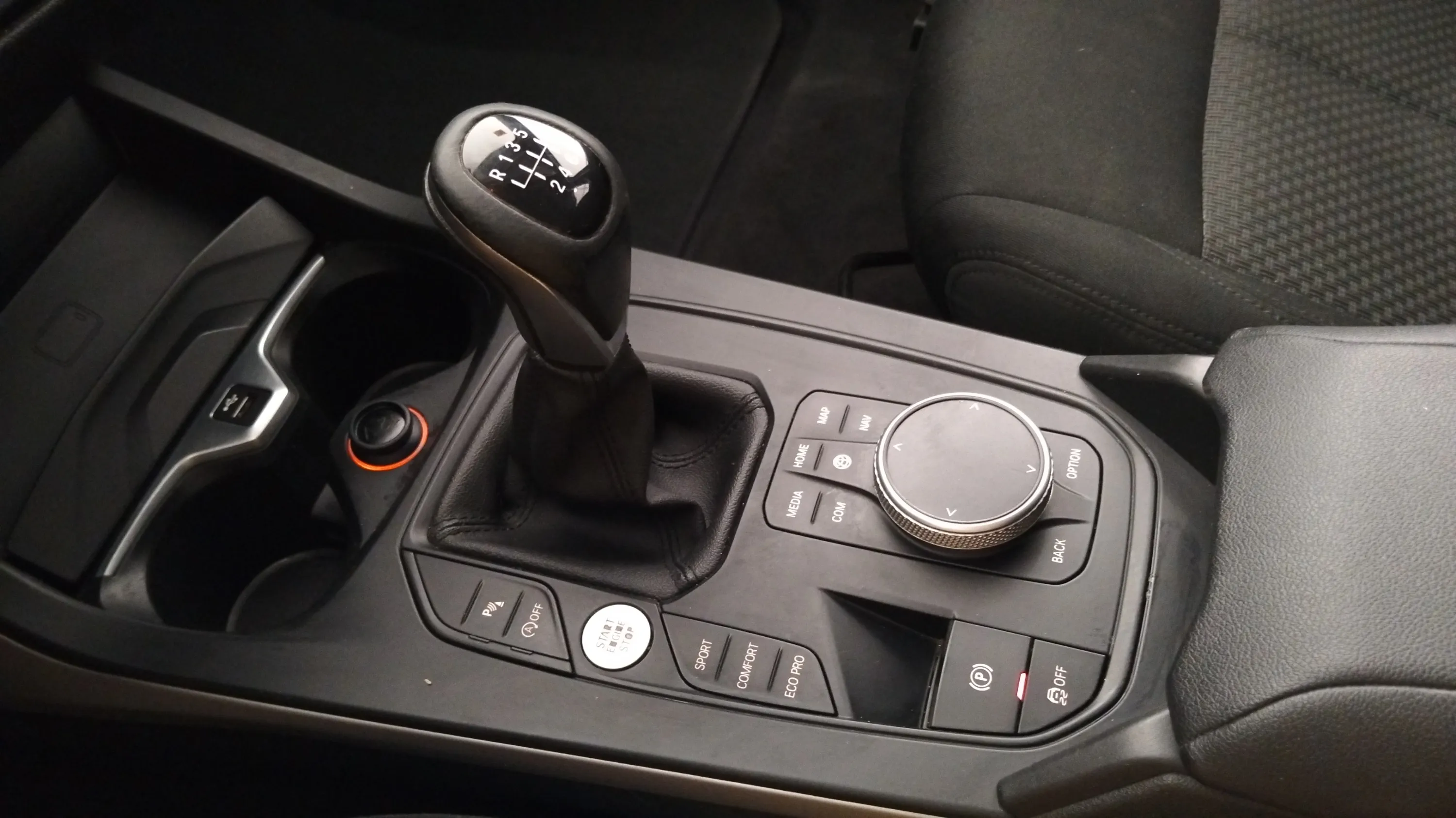 BMW Serie 1 116d - foto 17