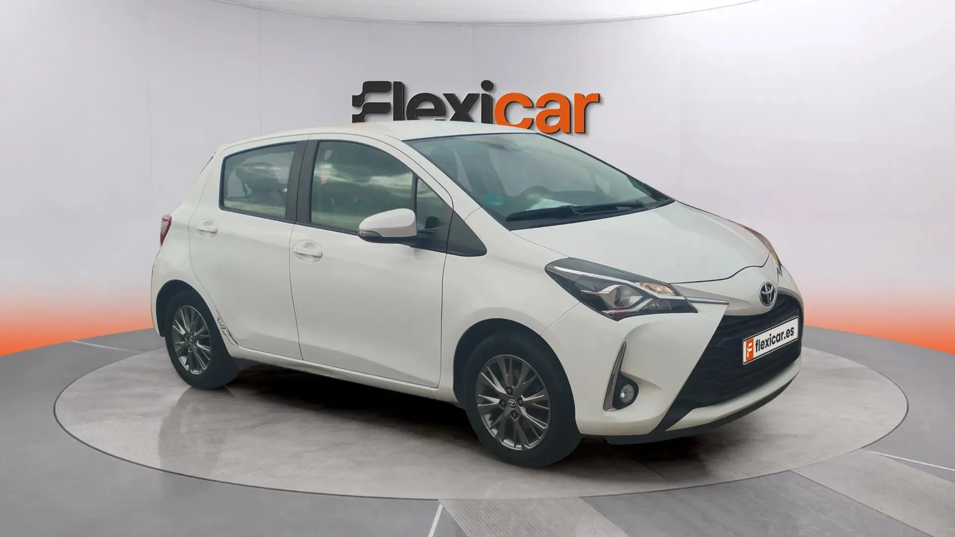 Toyota Yaris 1.0 70 Active - foto 1