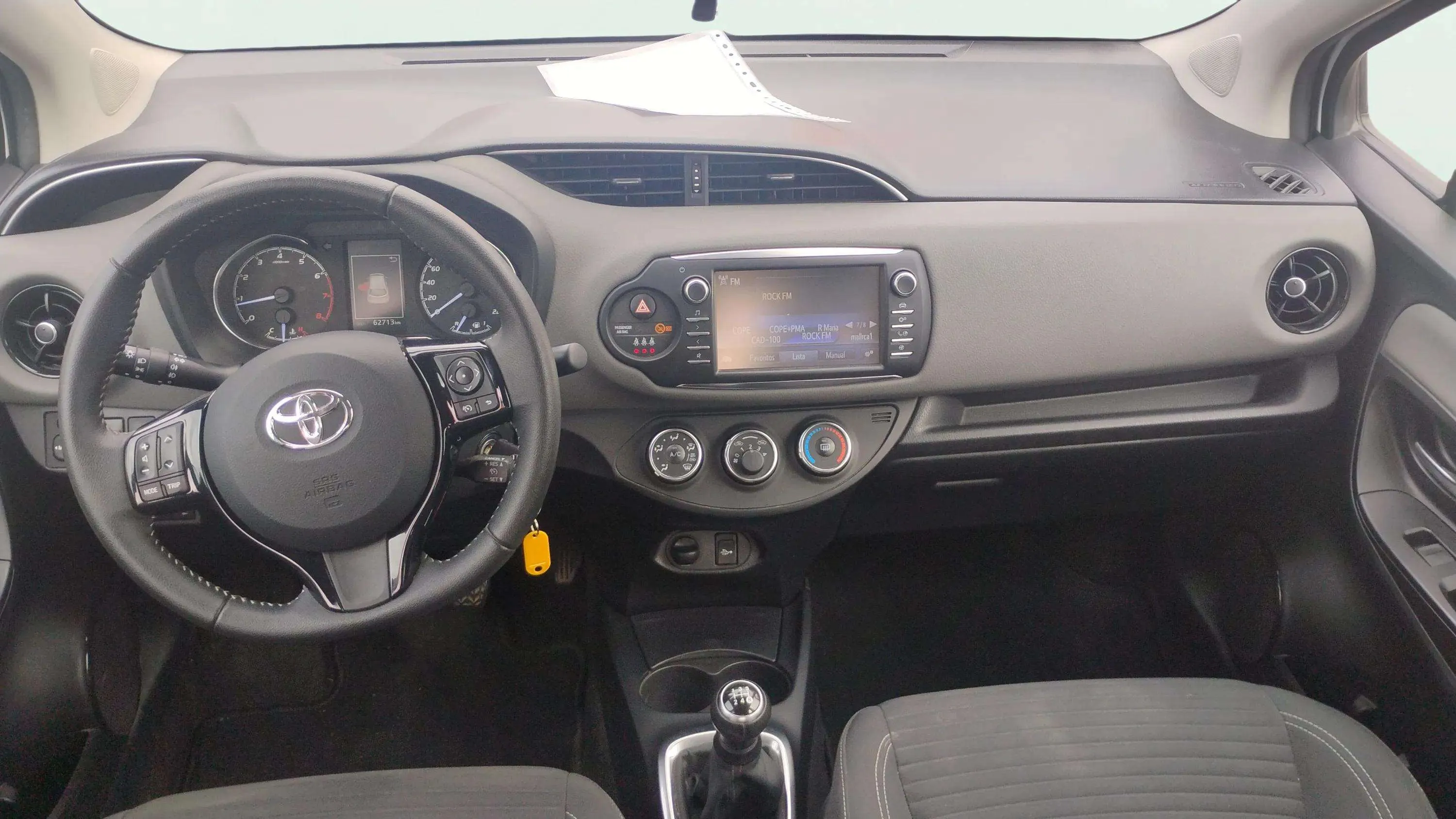 Toyota Yaris 1.0 70 Active - foto 10