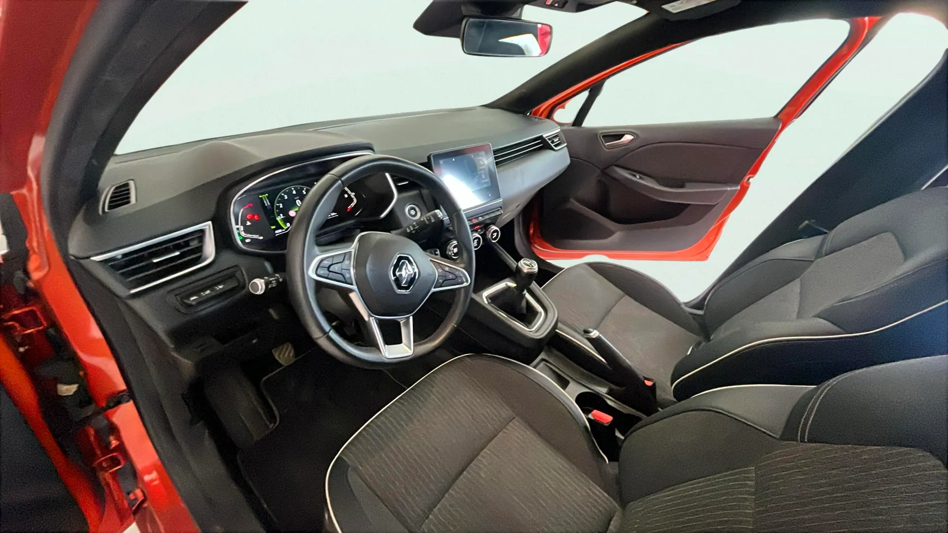 Renault Clio Zen TCe - foto 30