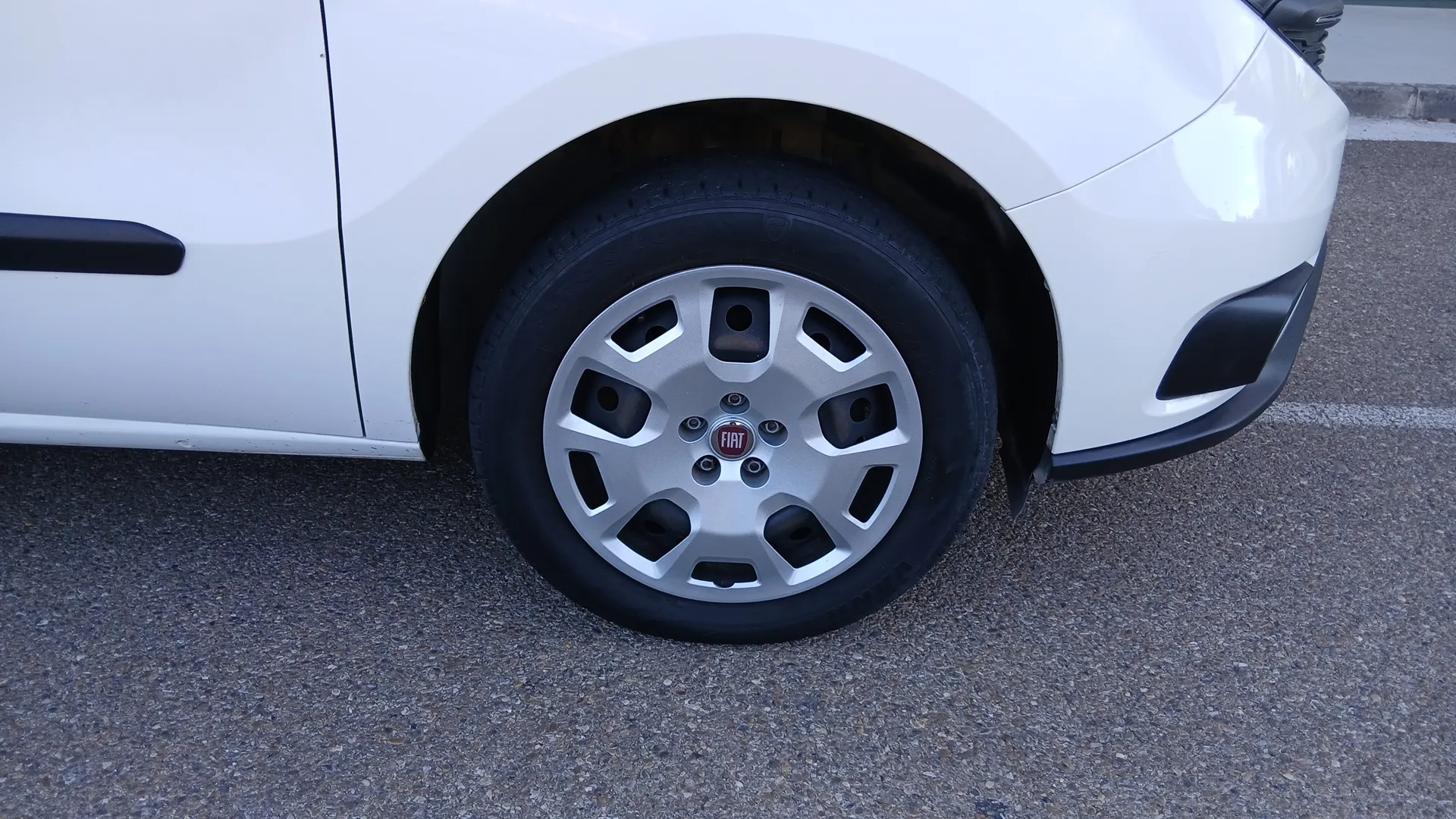 Fiat Doblò Easy 1.6 MultiJet SWB - foto 17