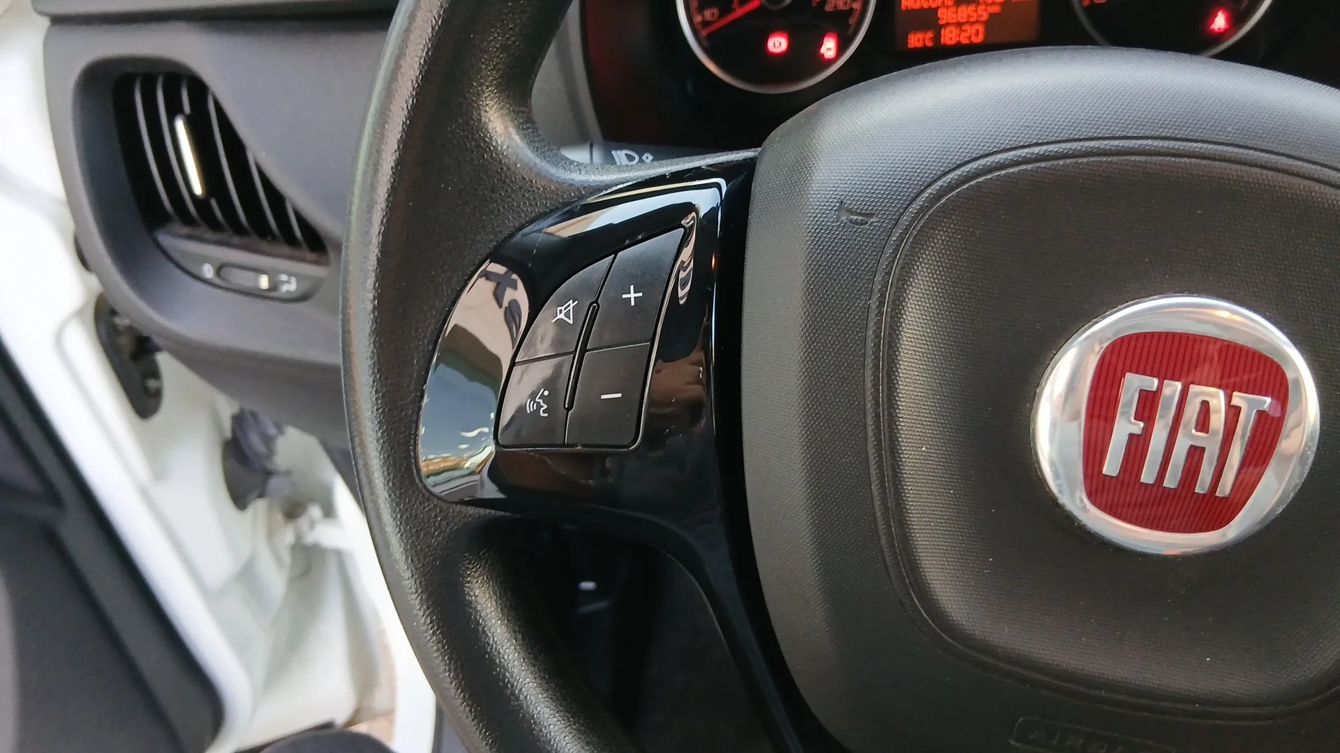 Fiat Doblò Easy 1.6 MultiJet SWB - foto 12