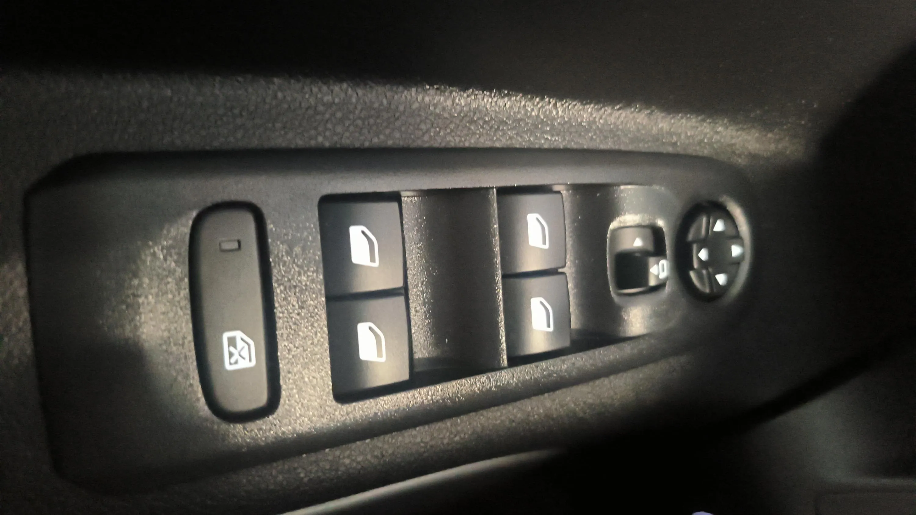 Opel Combo 1.5 Td MT6 €6.4 - foto 16