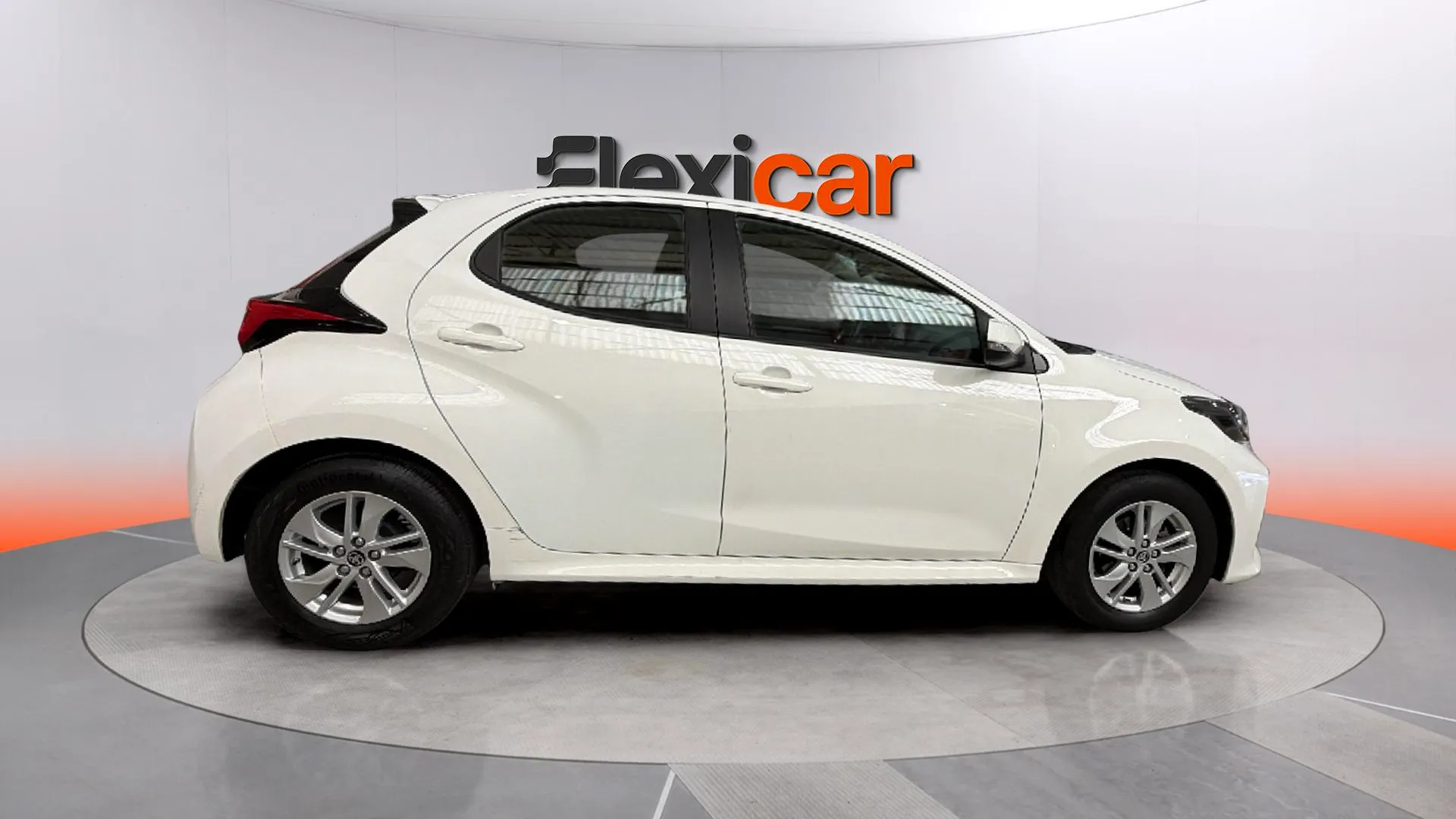Toyota Yaris 1.5 125 S-Edition - foto 8