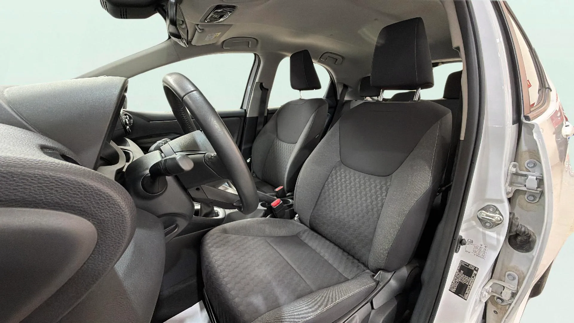Toyota Yaris 1.5 125 S-Edition - foto 26