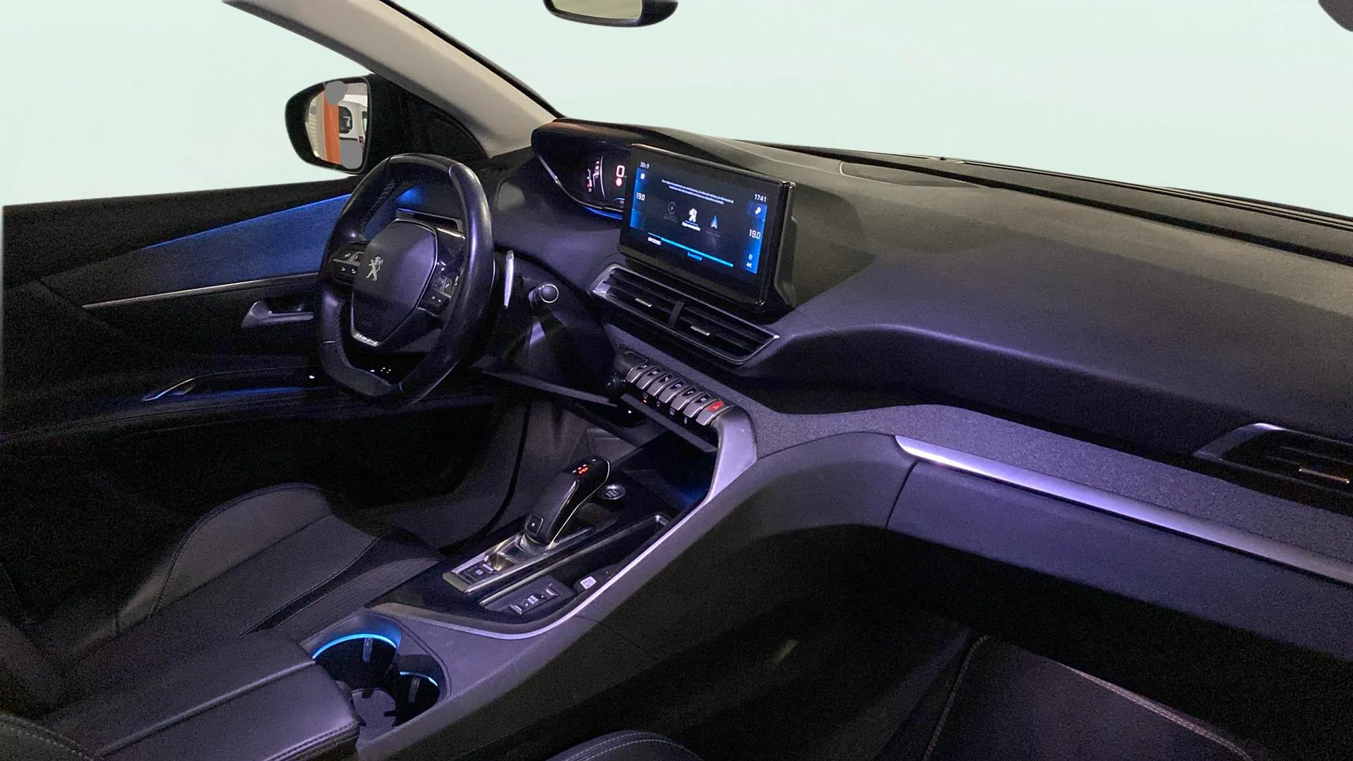 Peugeot 5008 1.2 PureTech Allure EAT8 - foto 11
