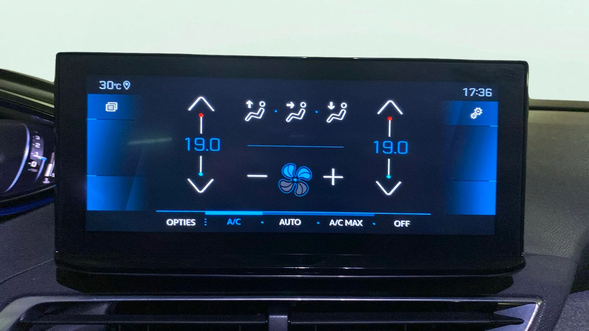 Peugeot 5008 1.2 PureTech Allure EAT8 - foto 19