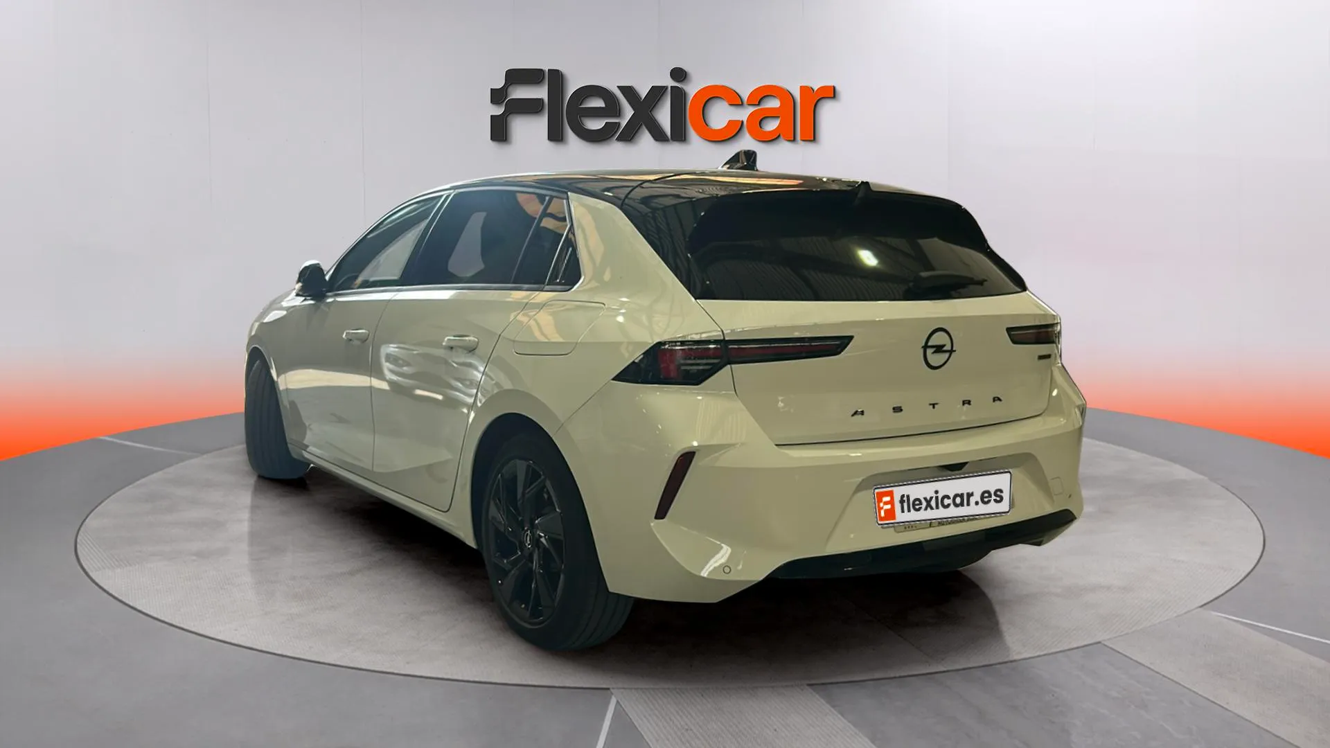 Opel Astra 1.6T Plug-in Hybrid GSe - foto 5