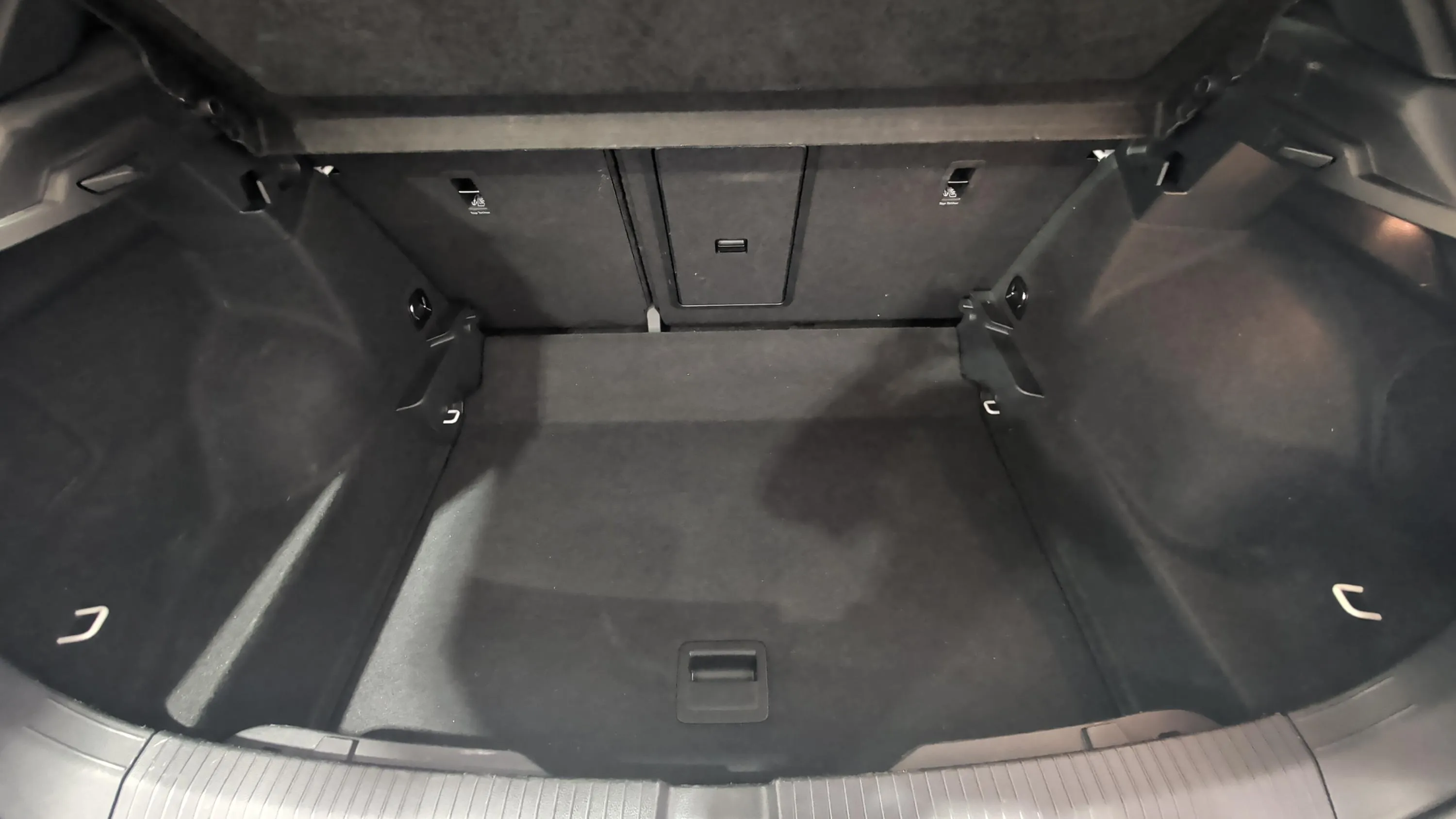 Volkswagen T-Roc R-Line 1.5 TSI DSG - foto 24