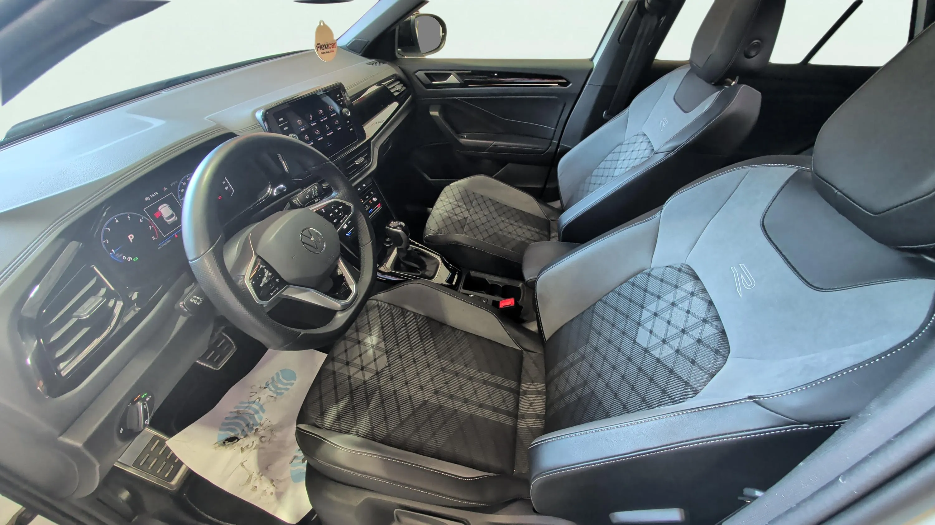 Volkswagen T-Roc R-Line 1.5 TSI DSG - foto 20