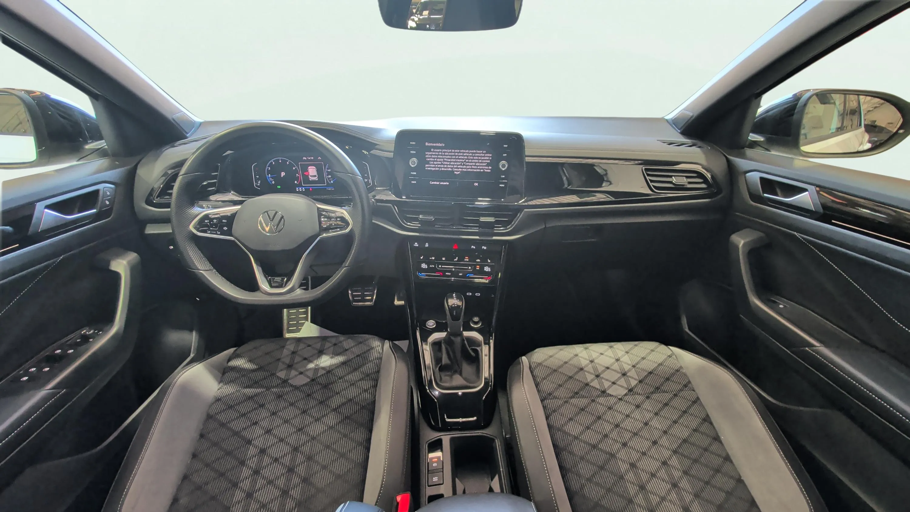 Volkswagen T-Roc R-Line 1.5 TSI DSG - foto 15