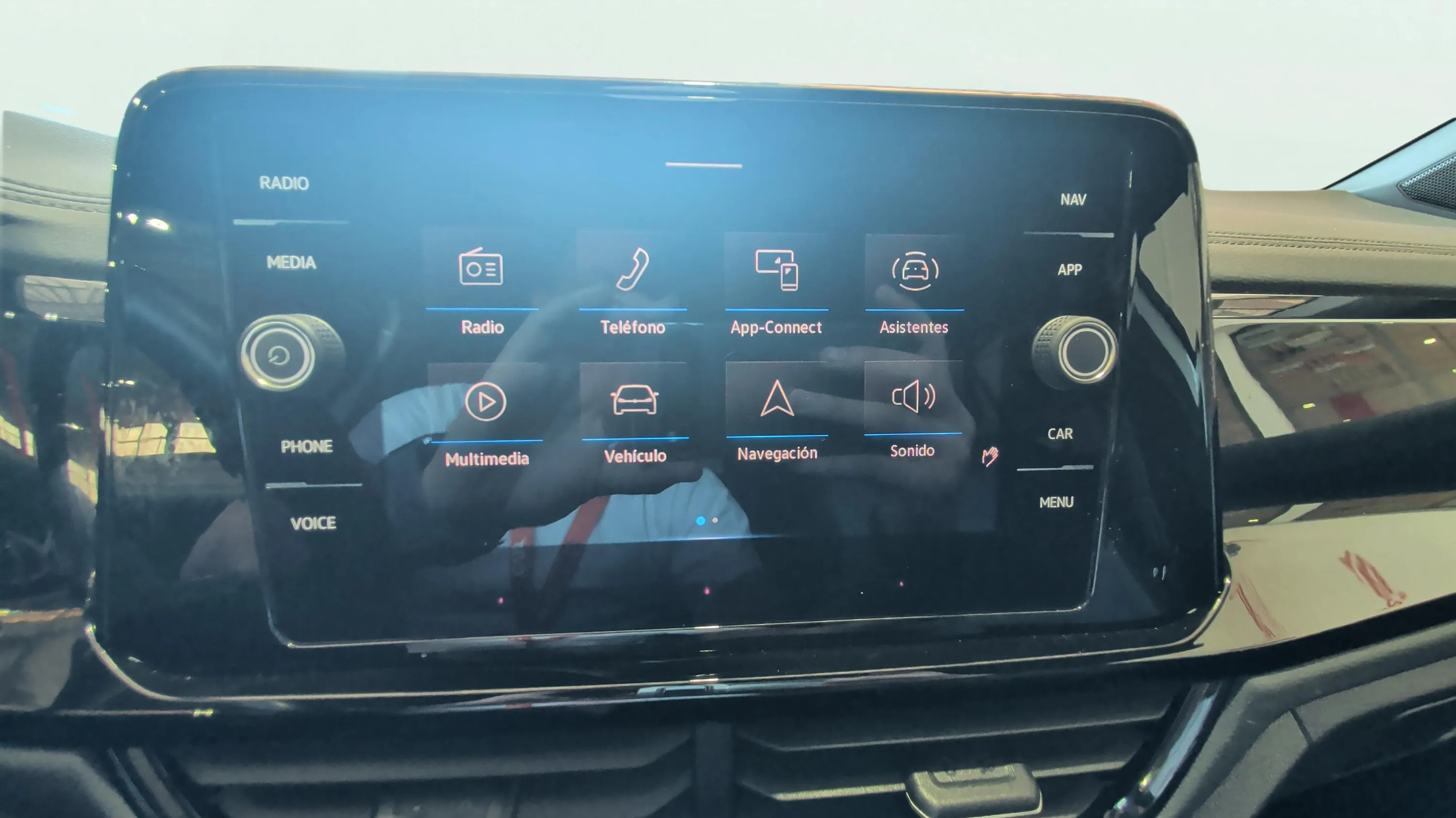 Volkswagen T-Roc R-Line 1.5 TSI DSG - foto 17