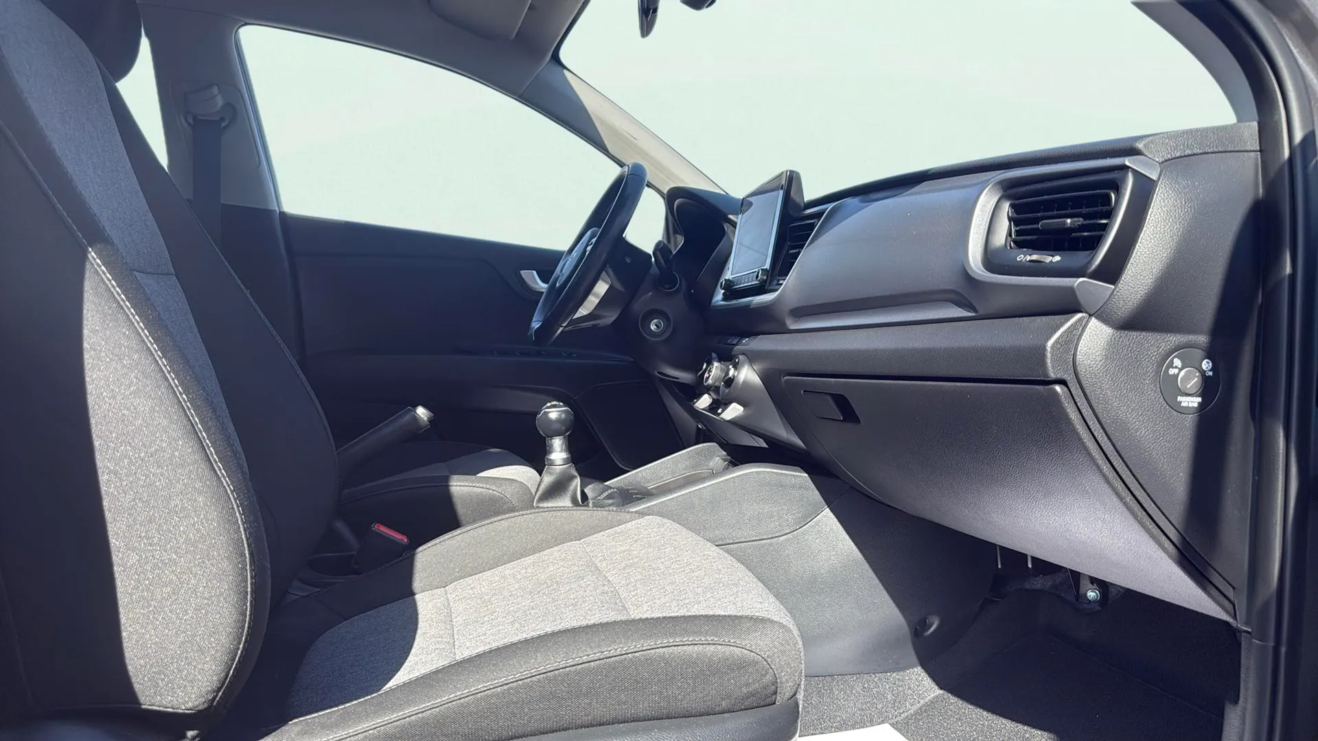 Kia Stonic 1.2 DPi Concept - foto 14