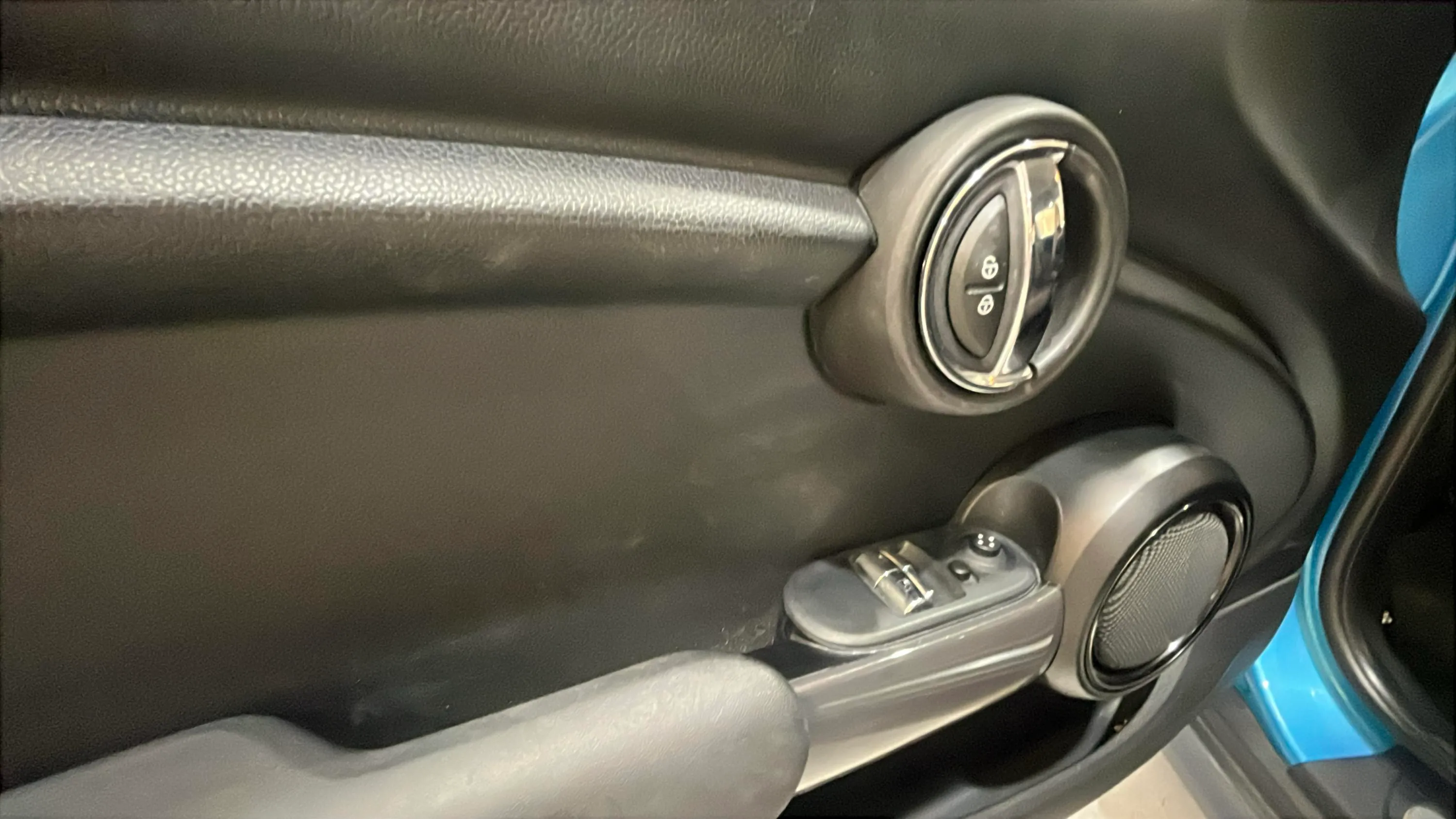 MINI Cooper One - foto 15