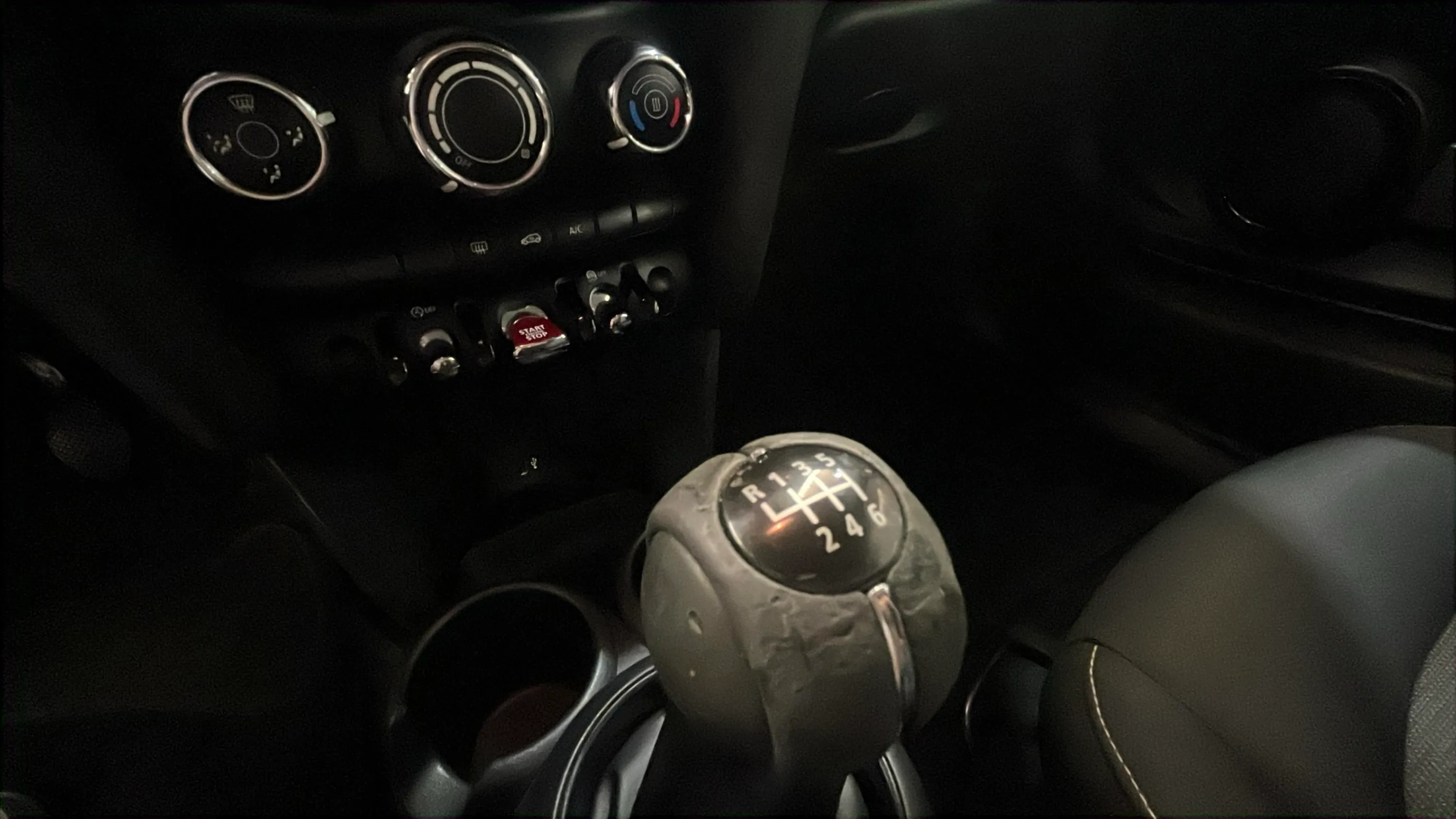 MINI Cooper One - foto 16